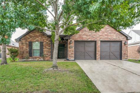 529 Sterling Drive Benbrook TX 76126