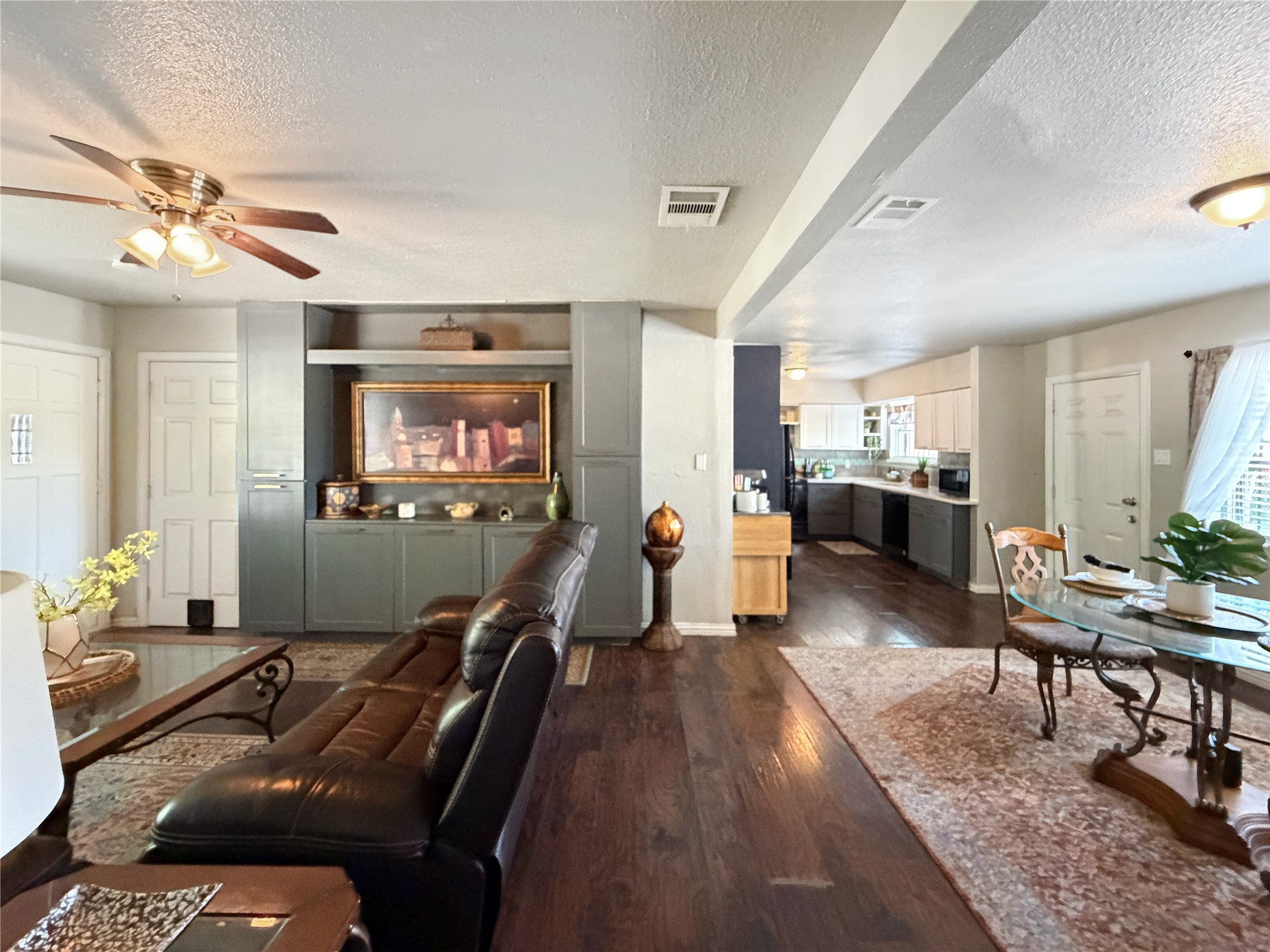 2243 Inca Drive Dallas TX 75216