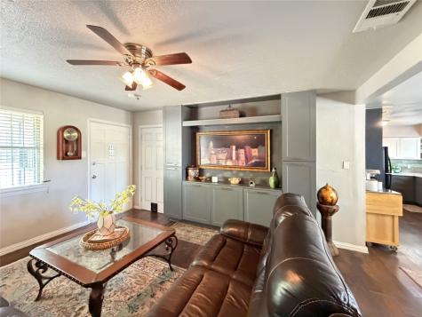 2243 Inca Drive Dallas TX 75216