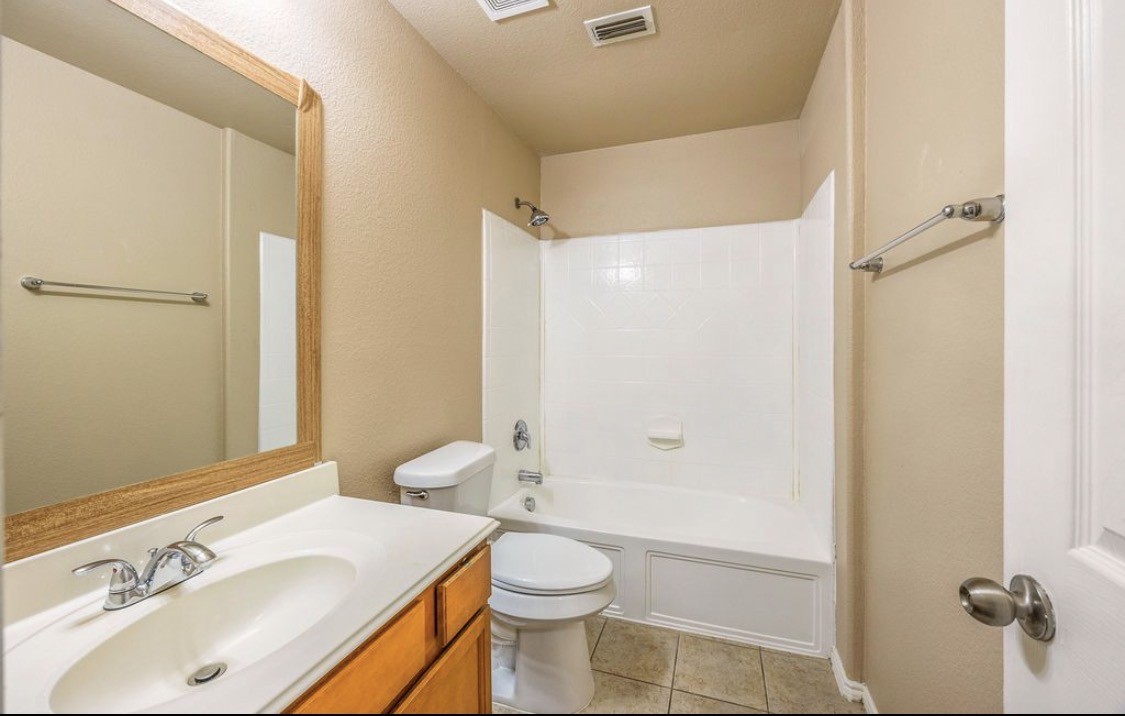 1604 Queens Brook Court Fort Worth TX 76140