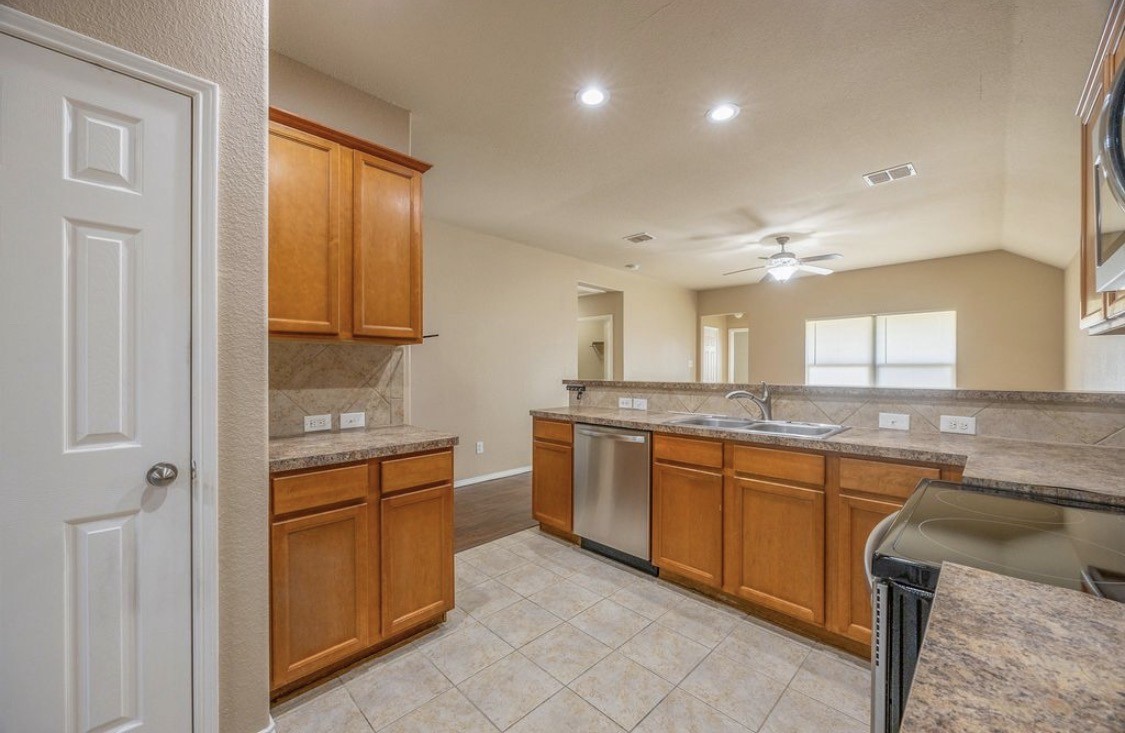 1604 Queens Brook Court Fort Worth TX 76140