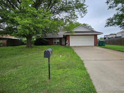 114 Silver Fox Lacy Lakeview TX 76705
