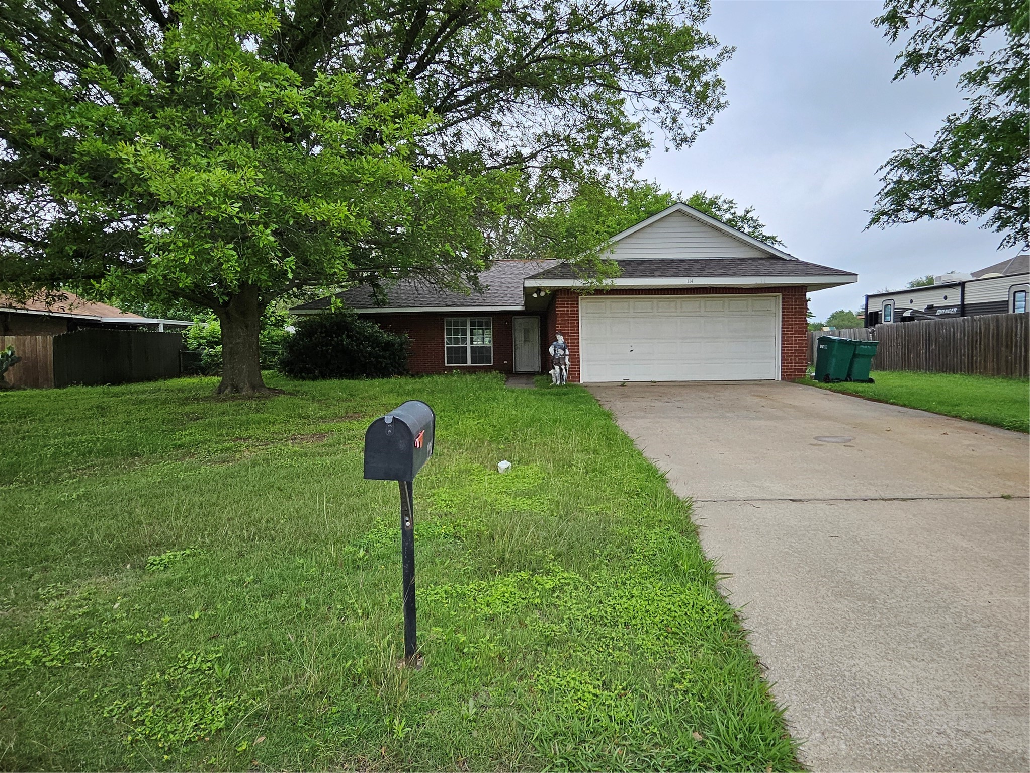 114 Silver Fox Lacy Lakeview TX 76705