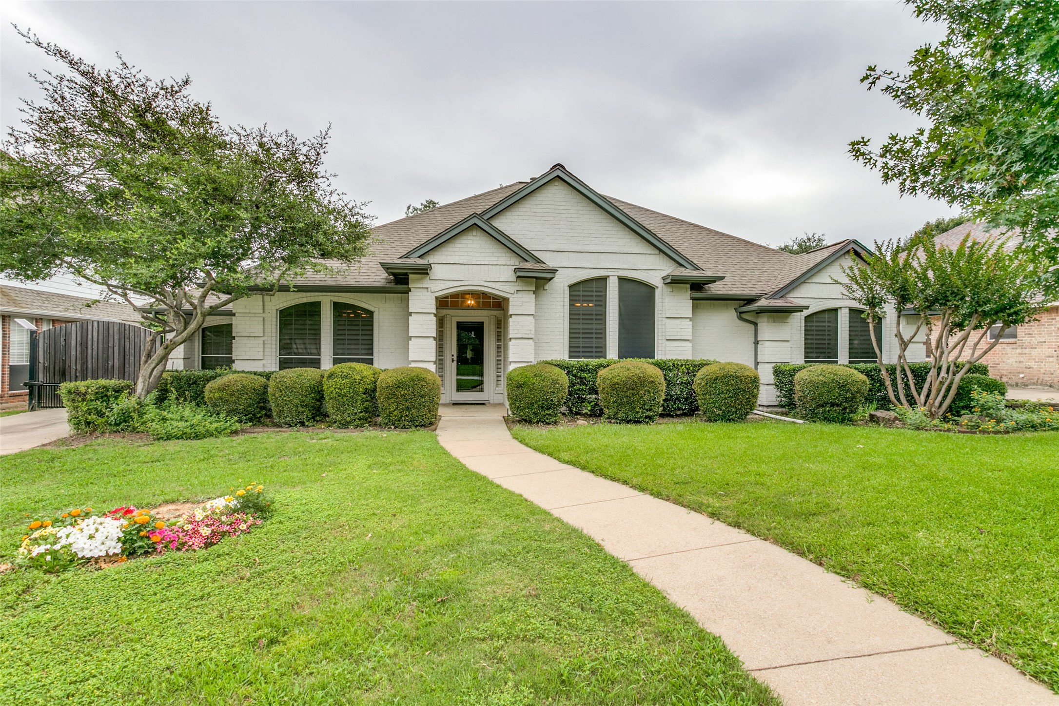 2850 Naples Drive Hurst TX 76054