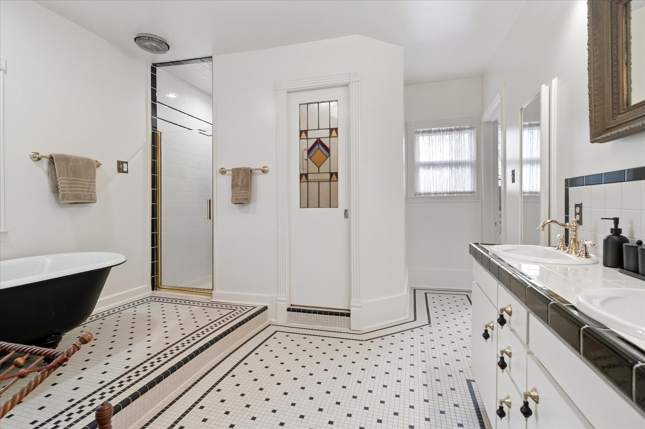 309 E Marvin Avenue Waxahachie TX 75165