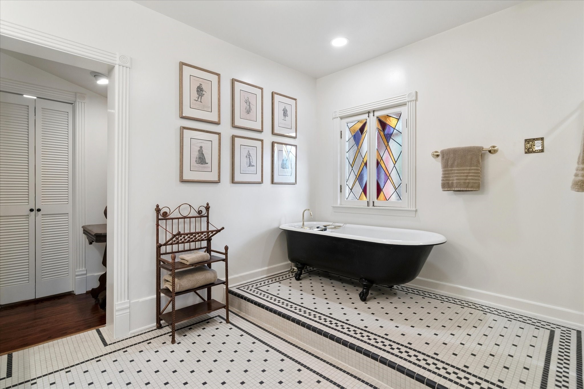 309 E Marvin Avenue Waxahachie TX 75165