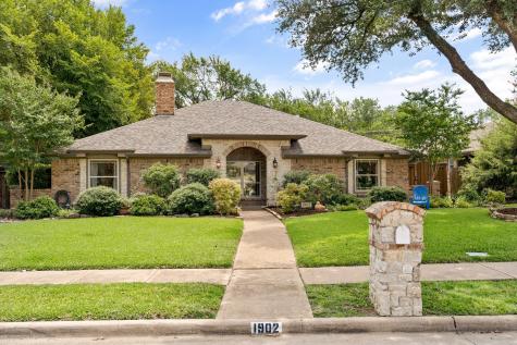 1902 Chestnut Hill Lane Richardson TX 75082