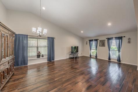 5709 Diana Drive Garland TX 75043