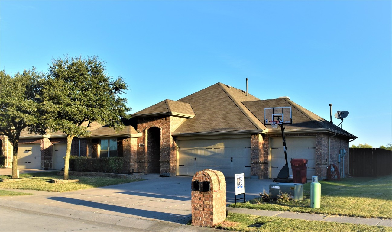 2904 Glenoaks Drive Royse City TX 75189