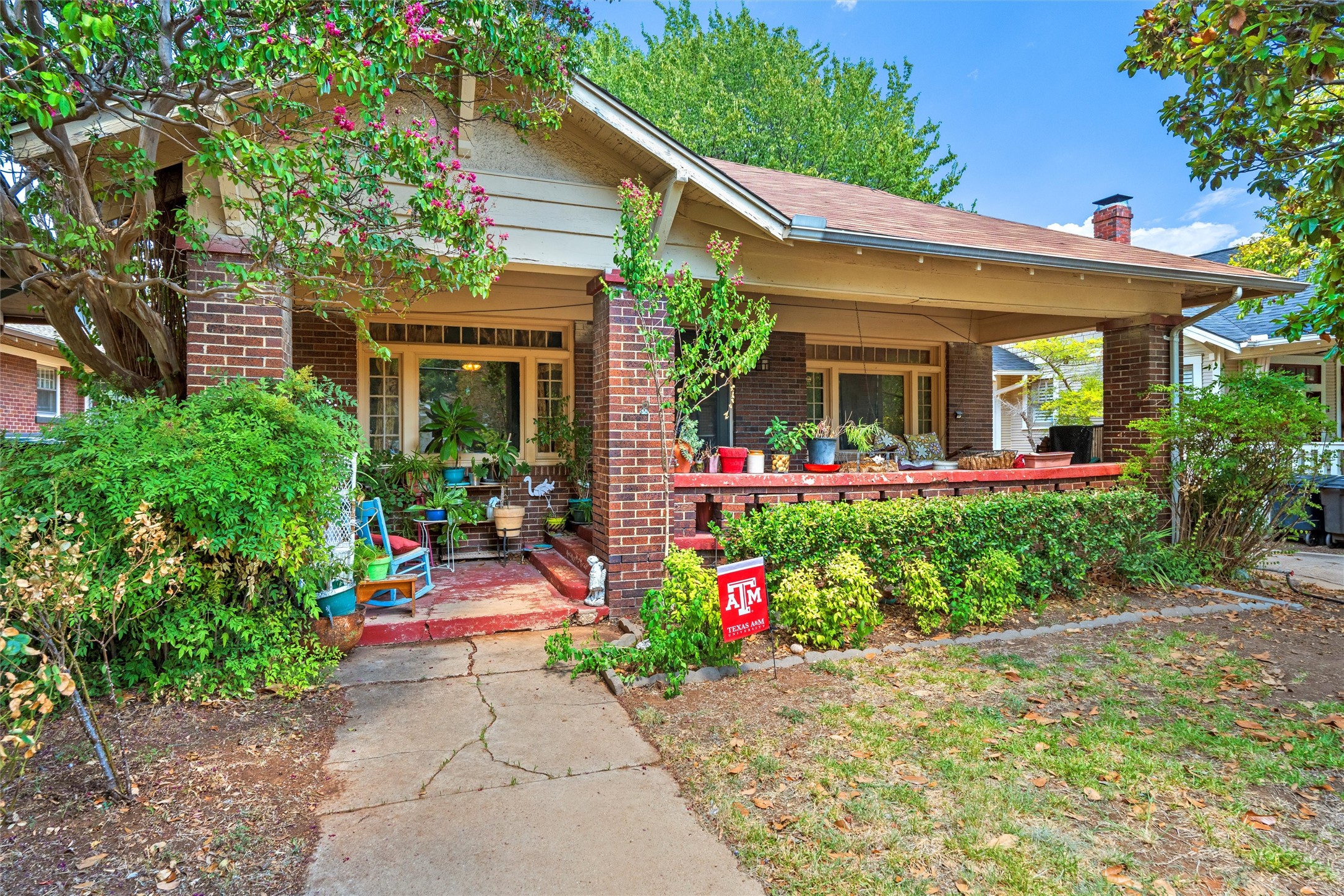 2218 Mistletoe Boulevard Fort Worth TX 76110