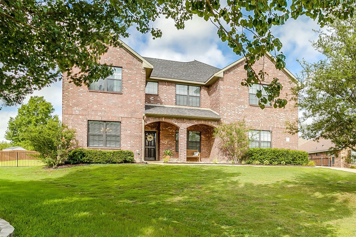 1086 Saint Andrews Drive Burleson TX 76028