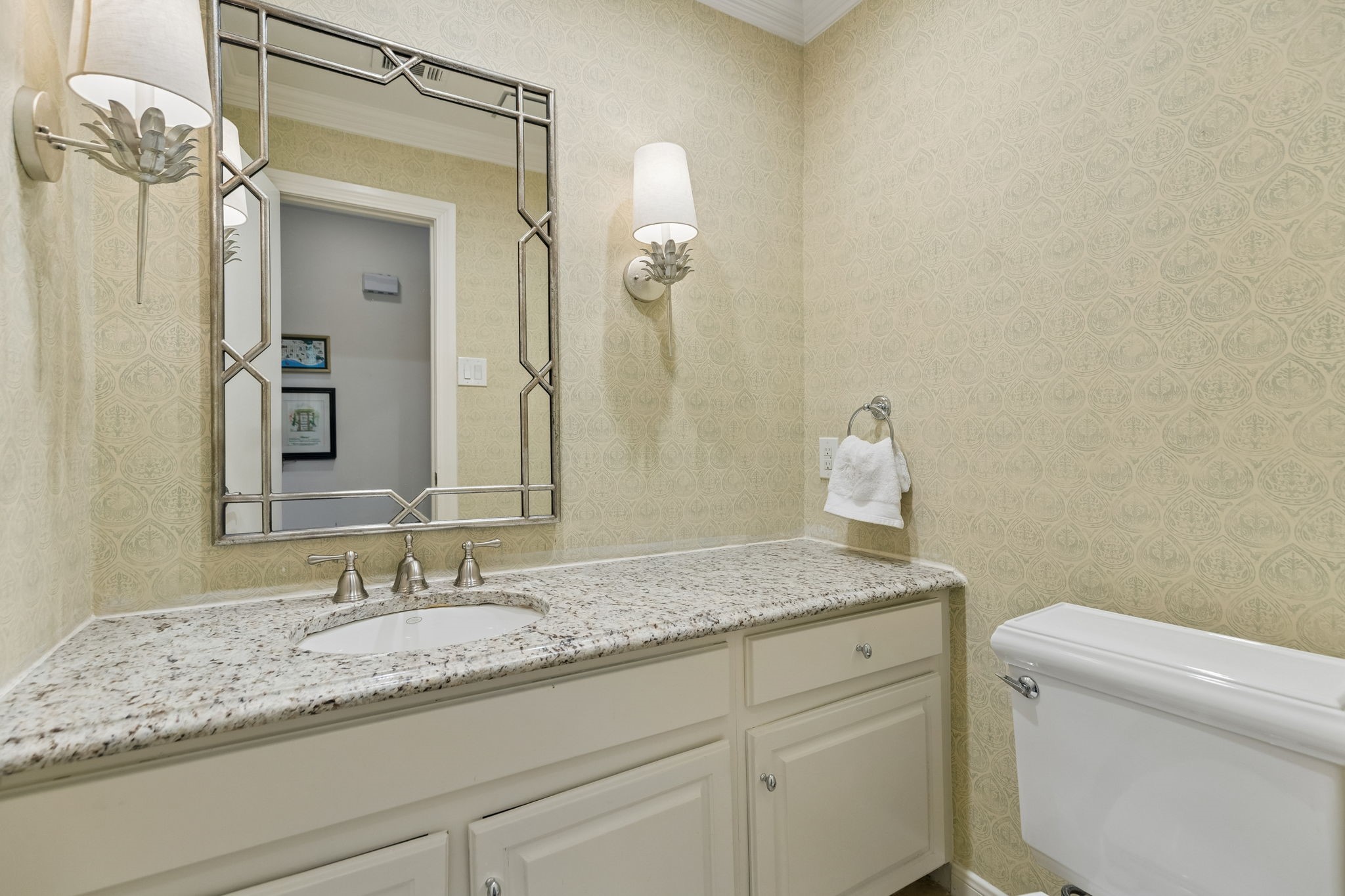 3827 N Versailles Avenue Dallas TX 75209