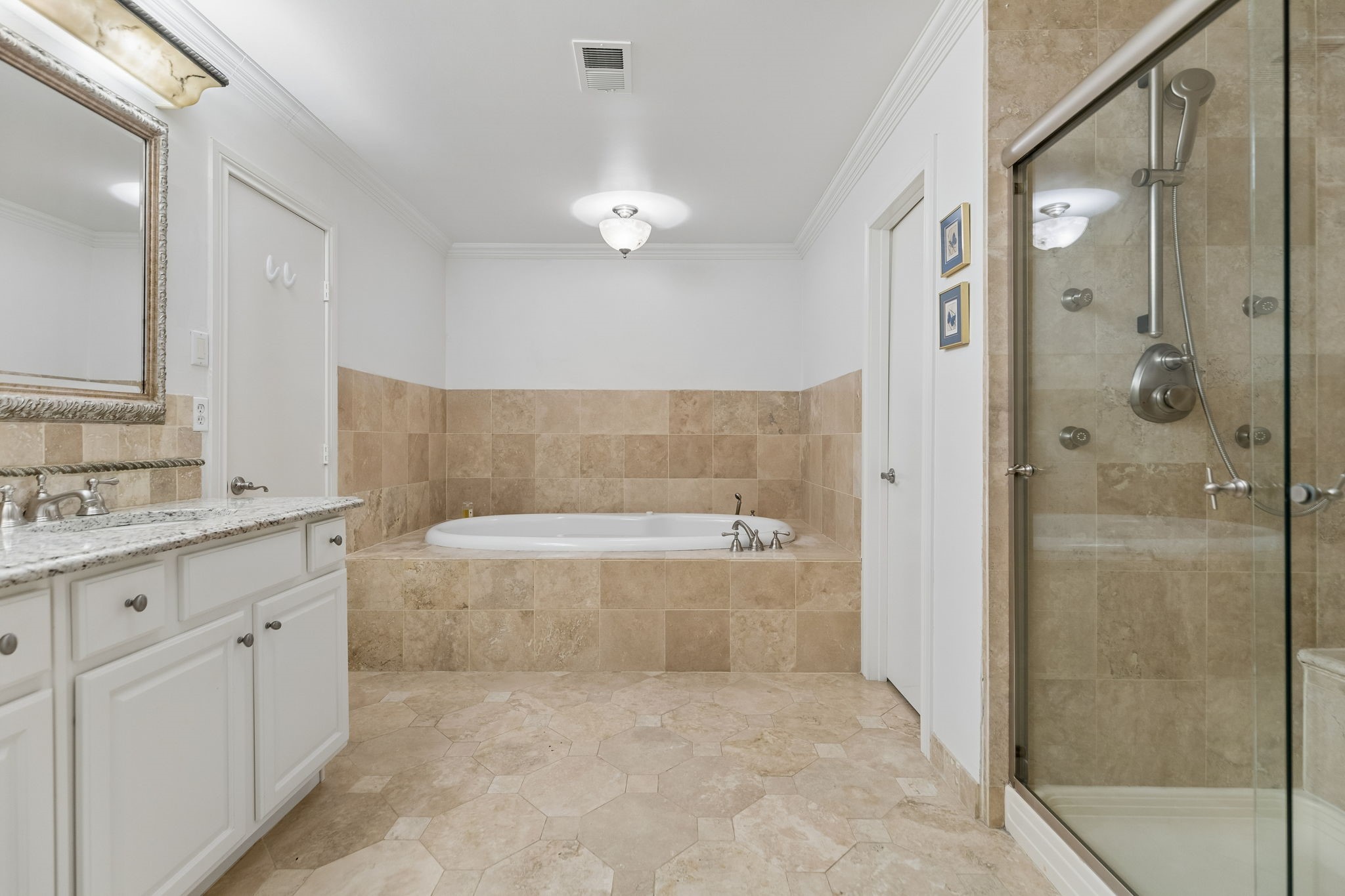 3827 N Versailles Avenue Dallas TX 75209