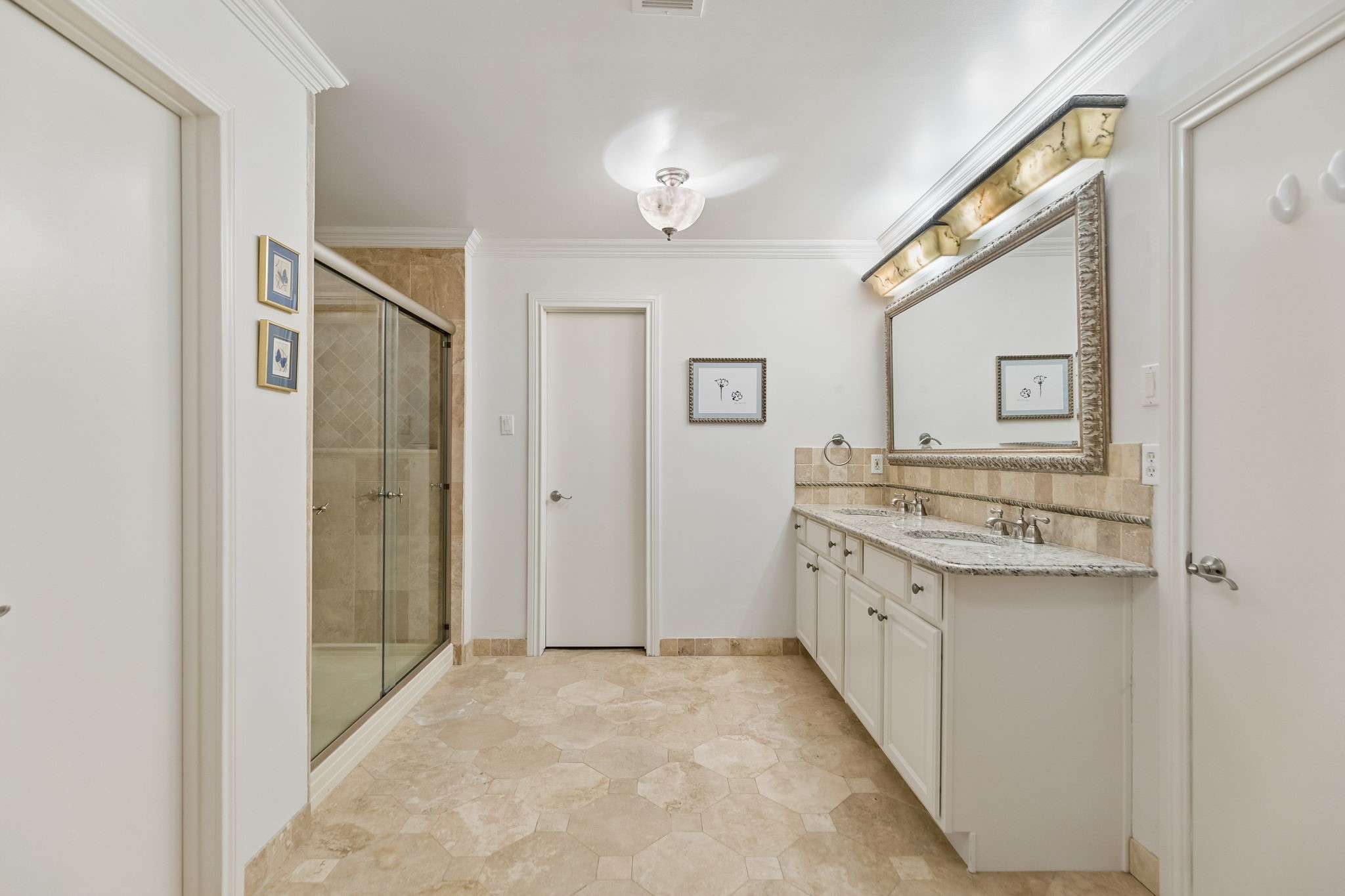 3827 N Versailles Avenue Dallas TX 75209