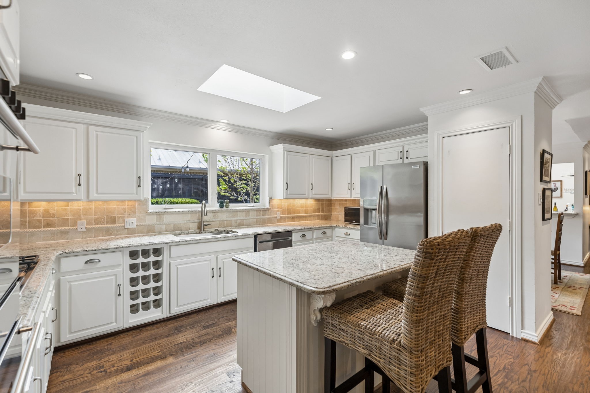 3827 N Versailles Avenue Dallas TX 75209
