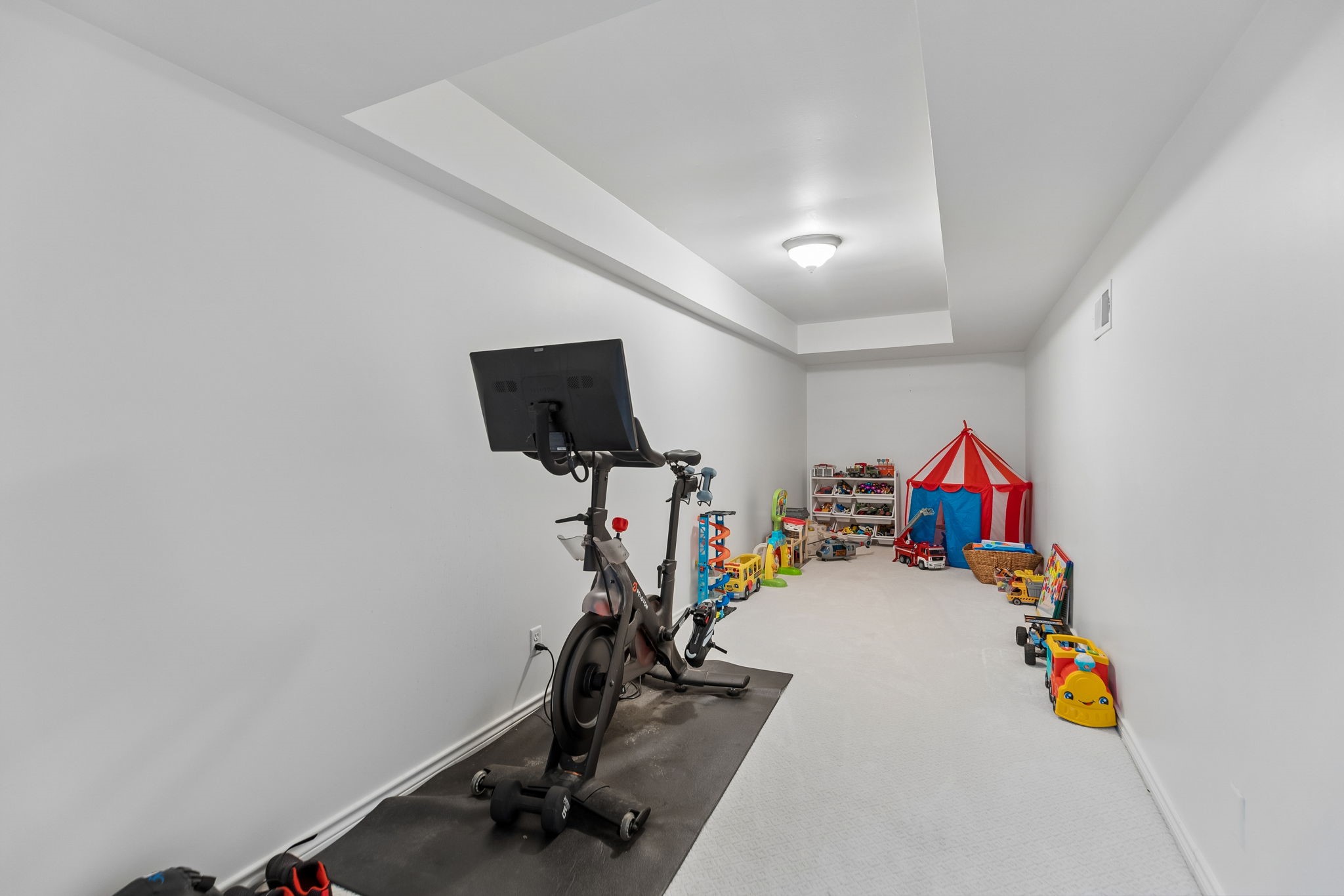 3827 N Versailles Avenue Dallas TX 75209