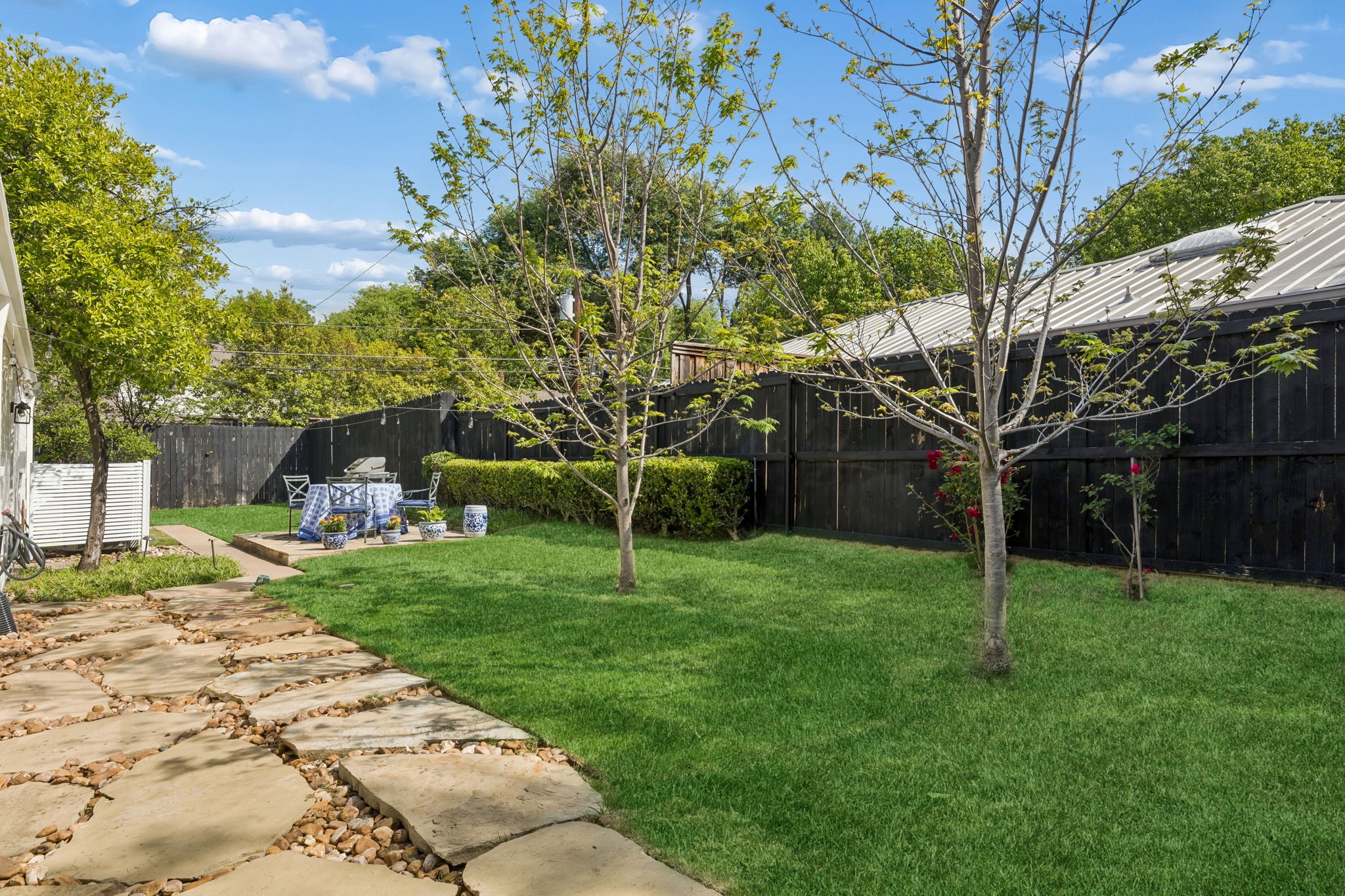 3827 N Versailles Avenue Dallas TX 75209