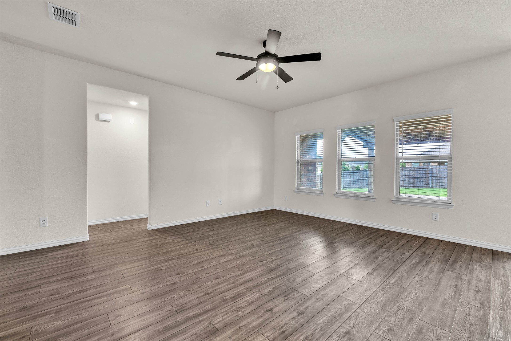 9106 Fall Creek Court Arlington TX 76002