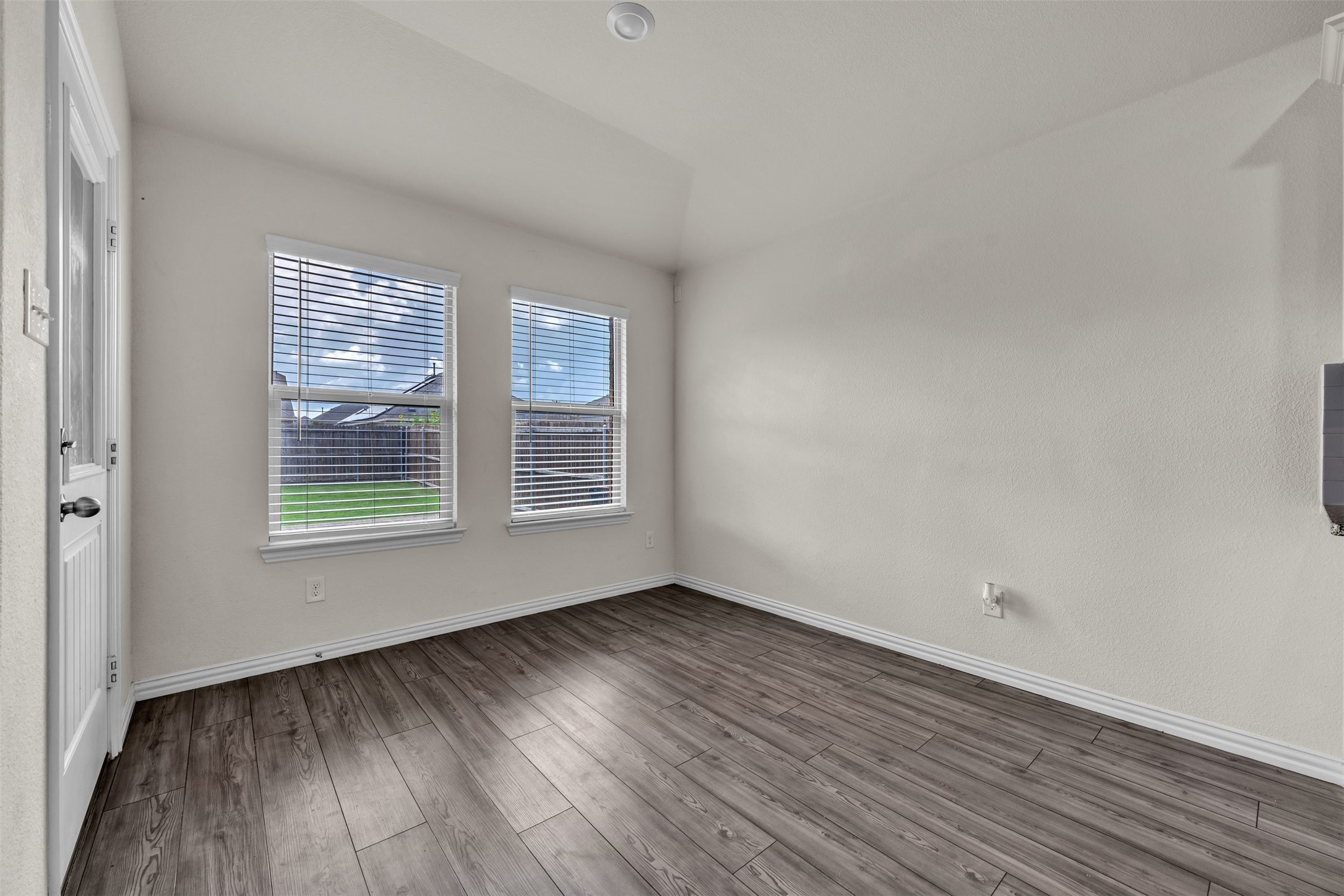 9106 Fall Creek Court Arlington TX 76002