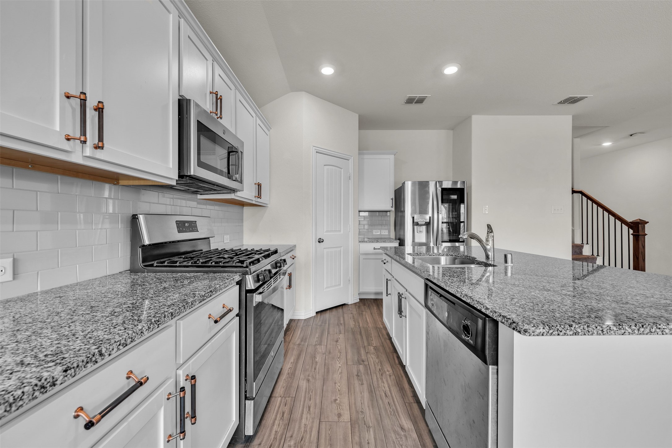 9106 Fall Creek Court Arlington TX 76002