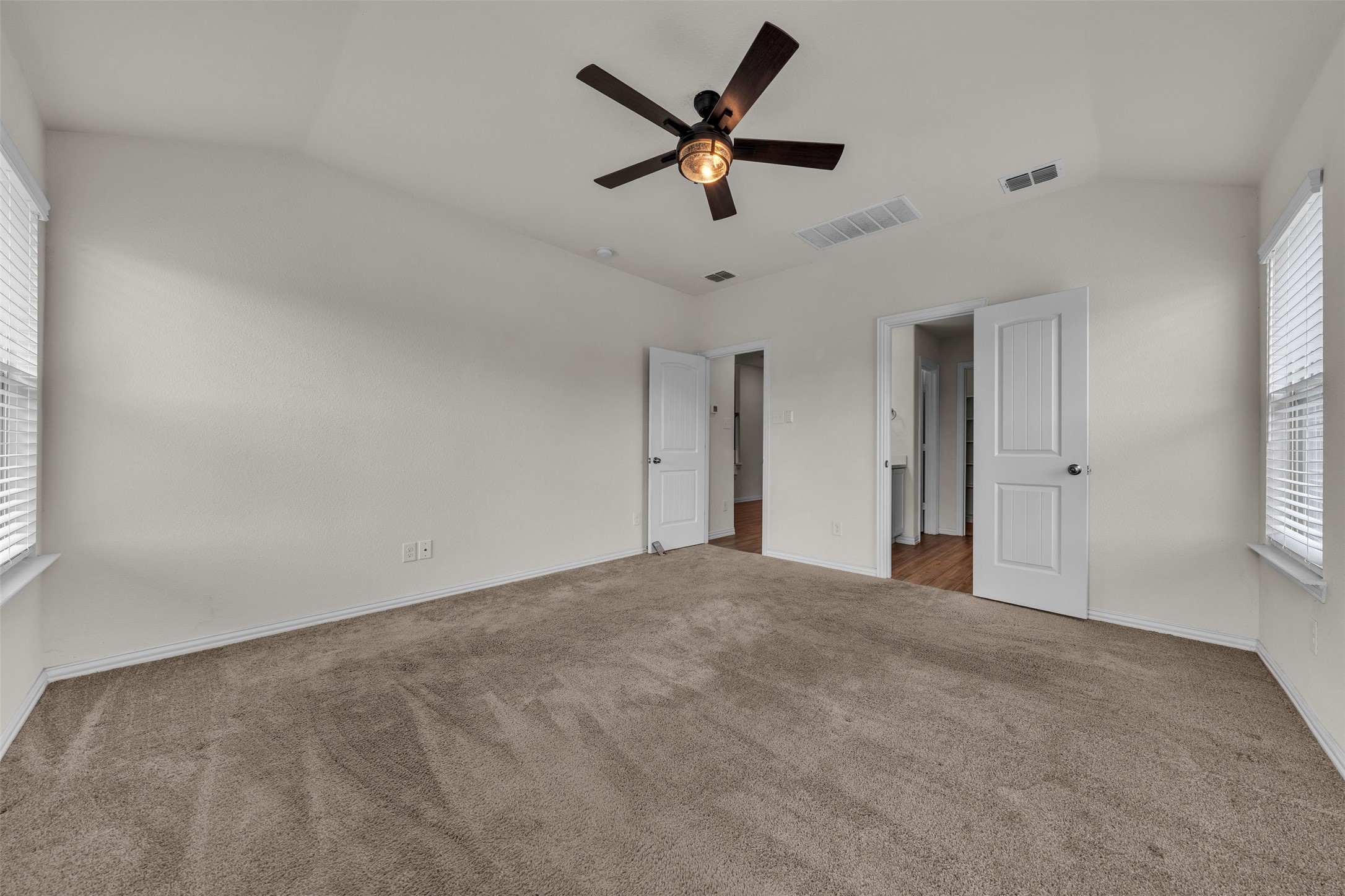9106 Fall Creek Court Arlington TX 76002