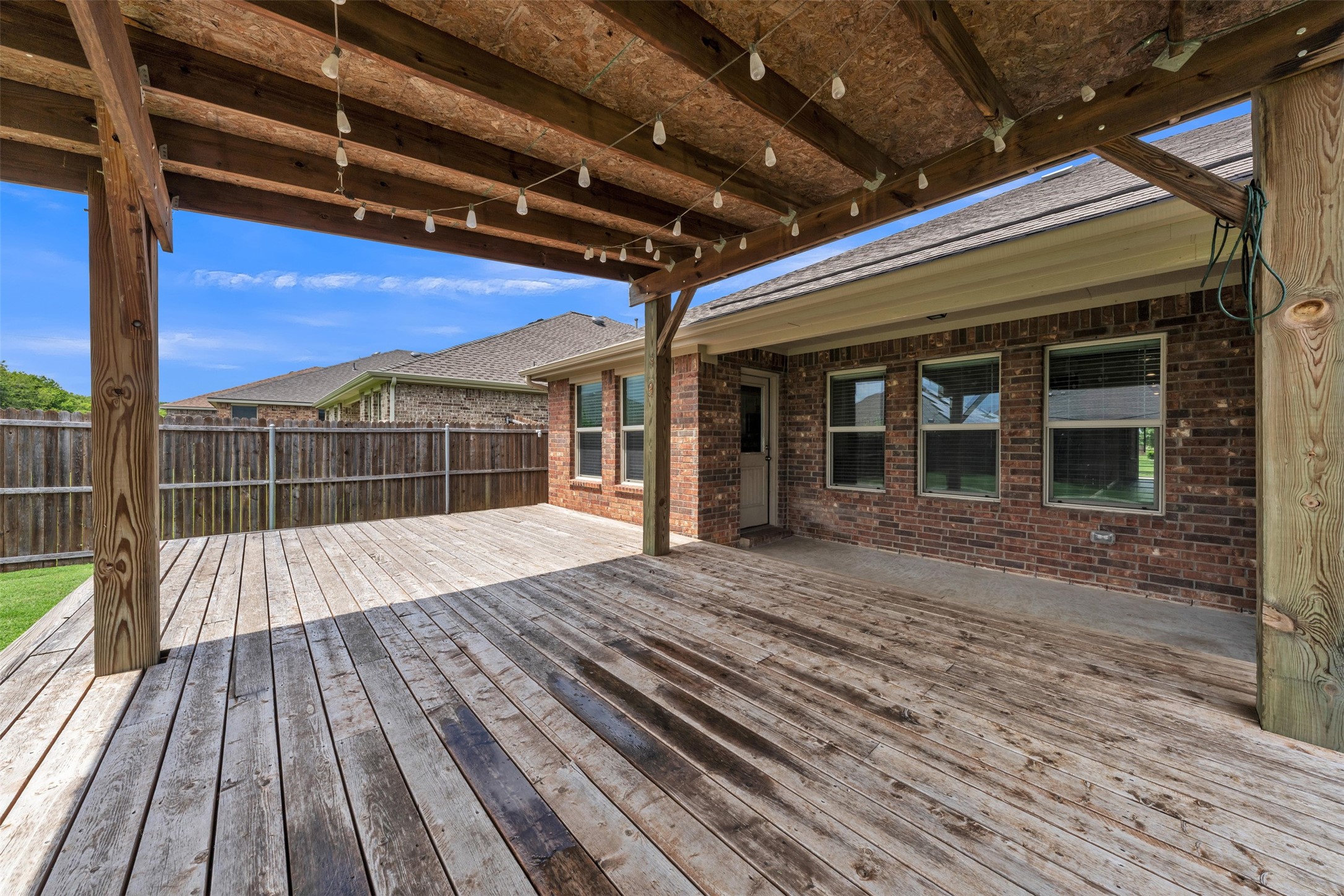 9106 Fall Creek Court Arlington TX 76002