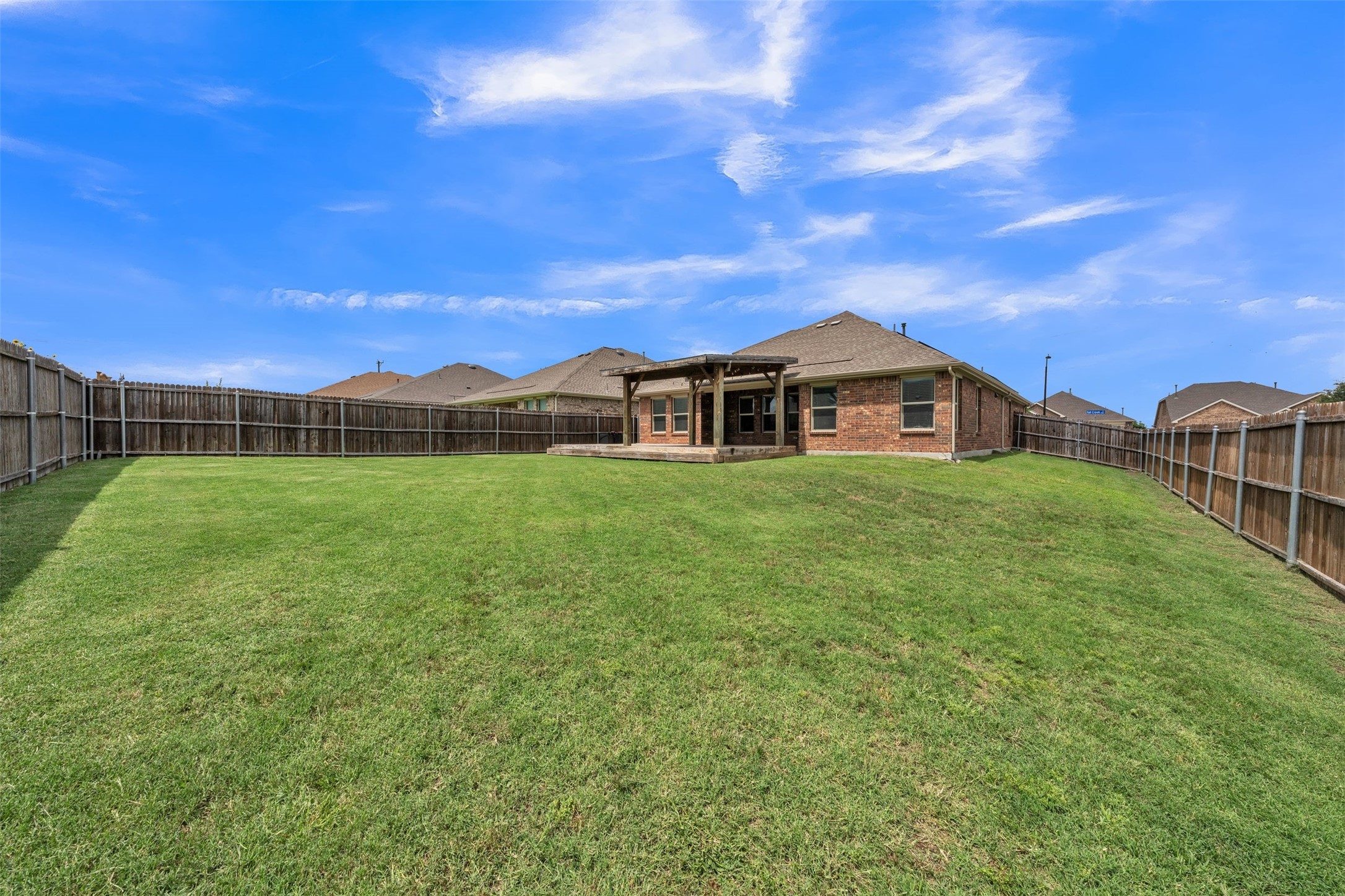 9106 Fall Creek Court Arlington TX 76002