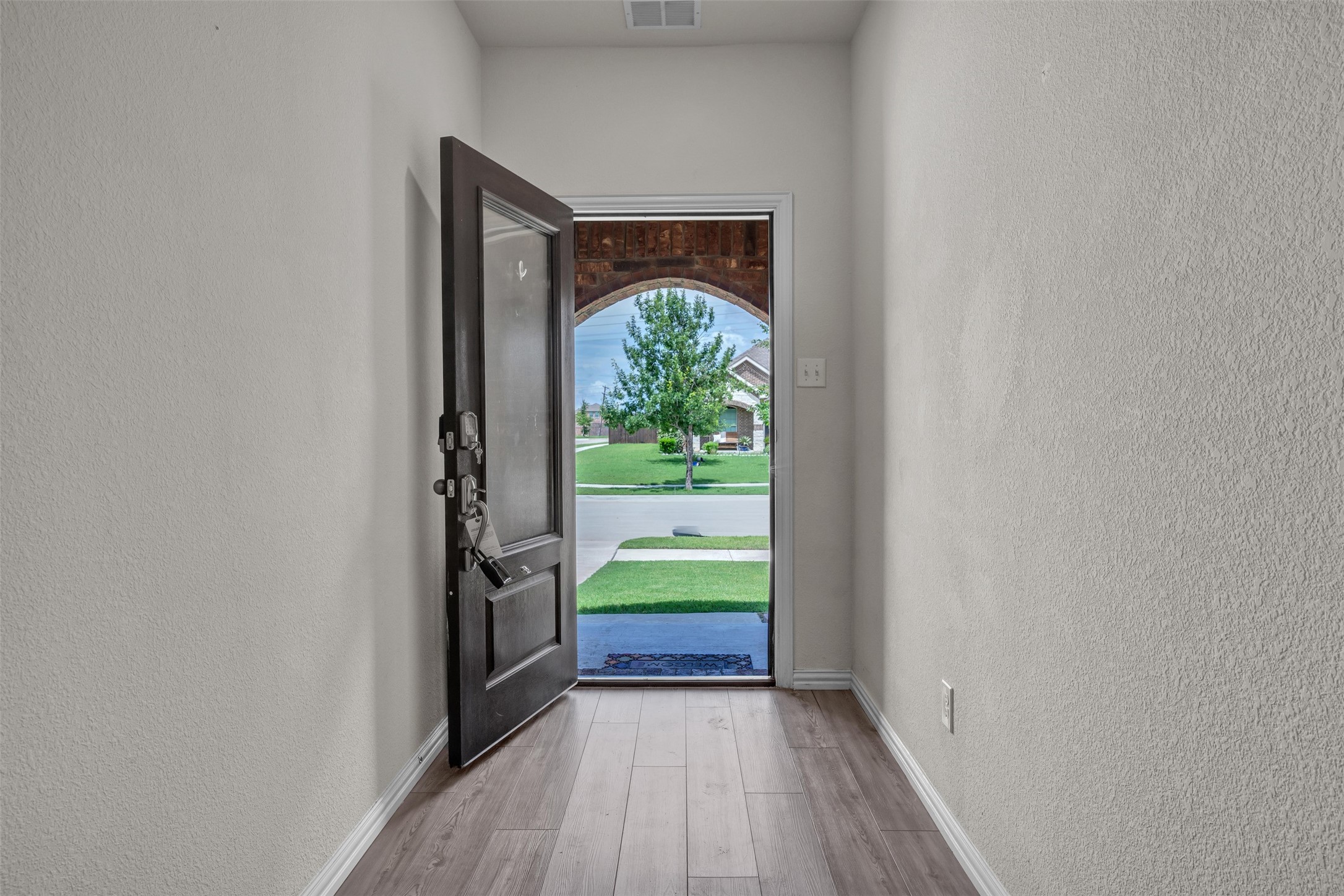 9106 Fall Creek Court Arlington TX 76002