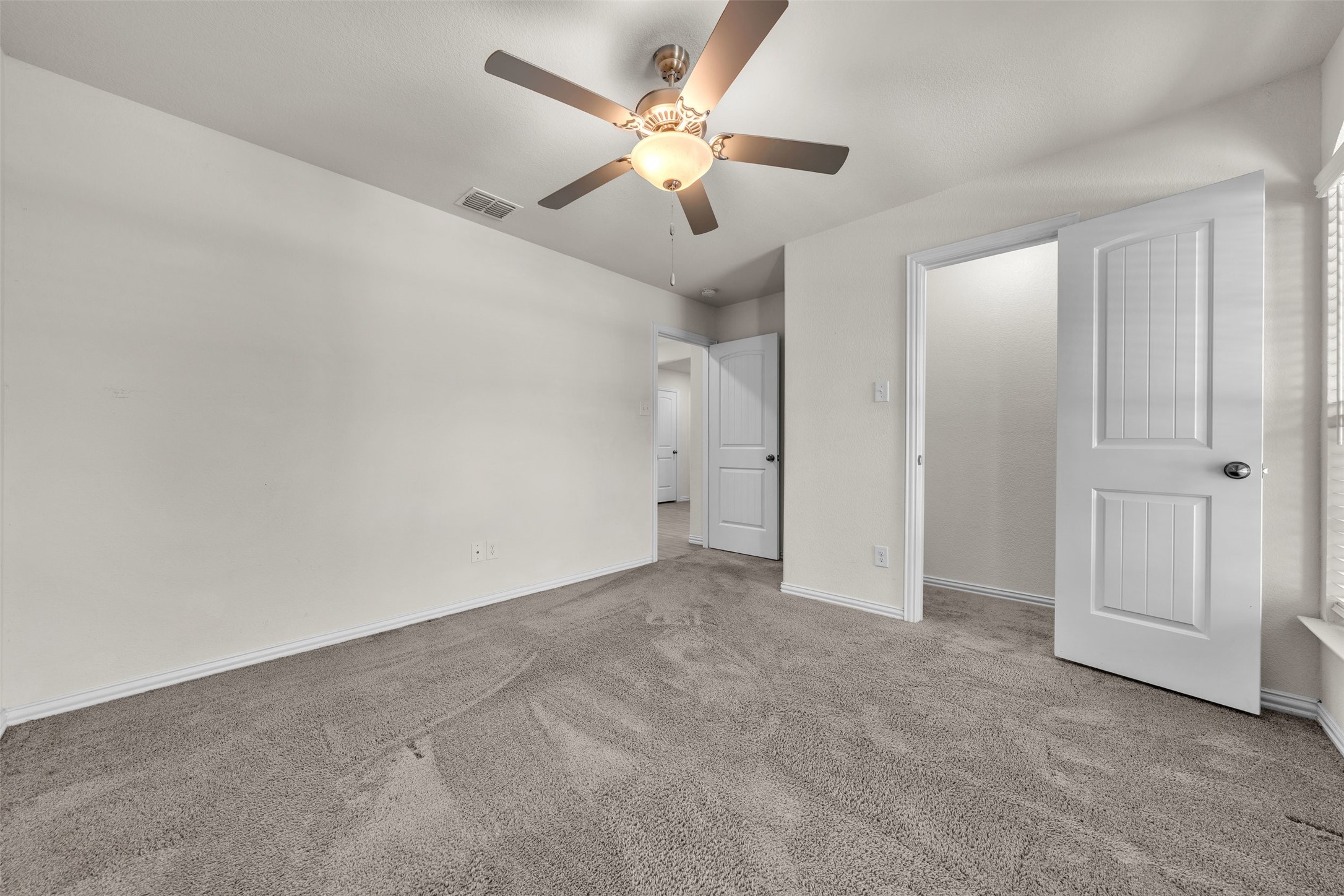 9106 Fall Creek Court Arlington TX 76002