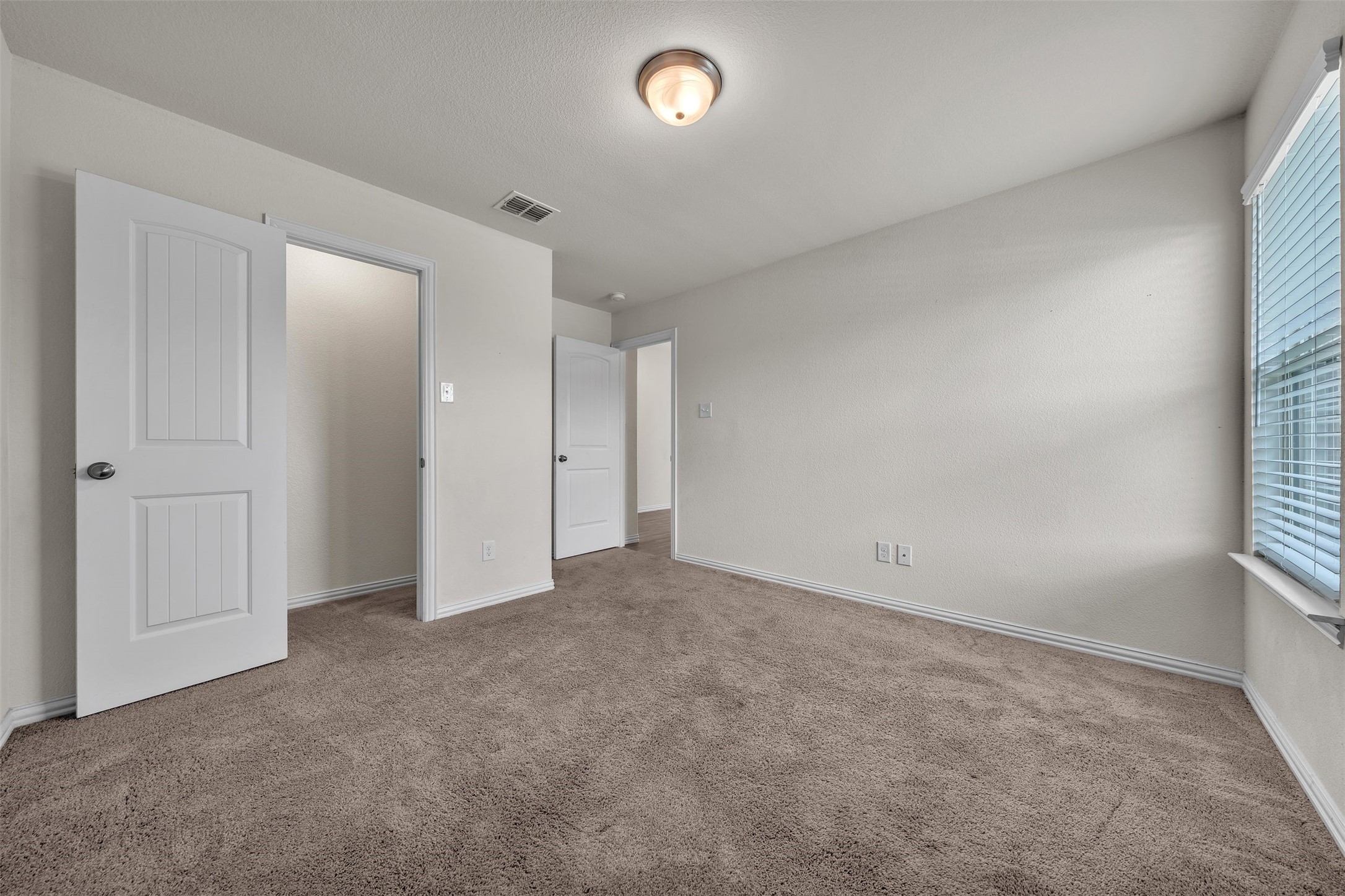 9106 Fall Creek Court Arlington TX 76002
