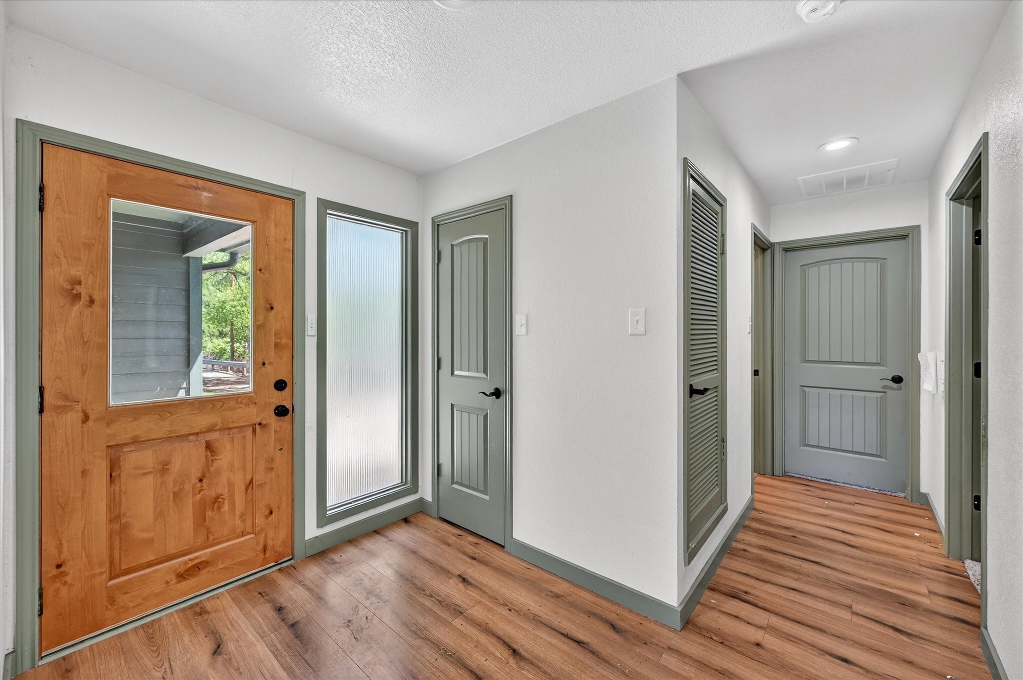7036 Lotus Trail Lake Worth TX 76135