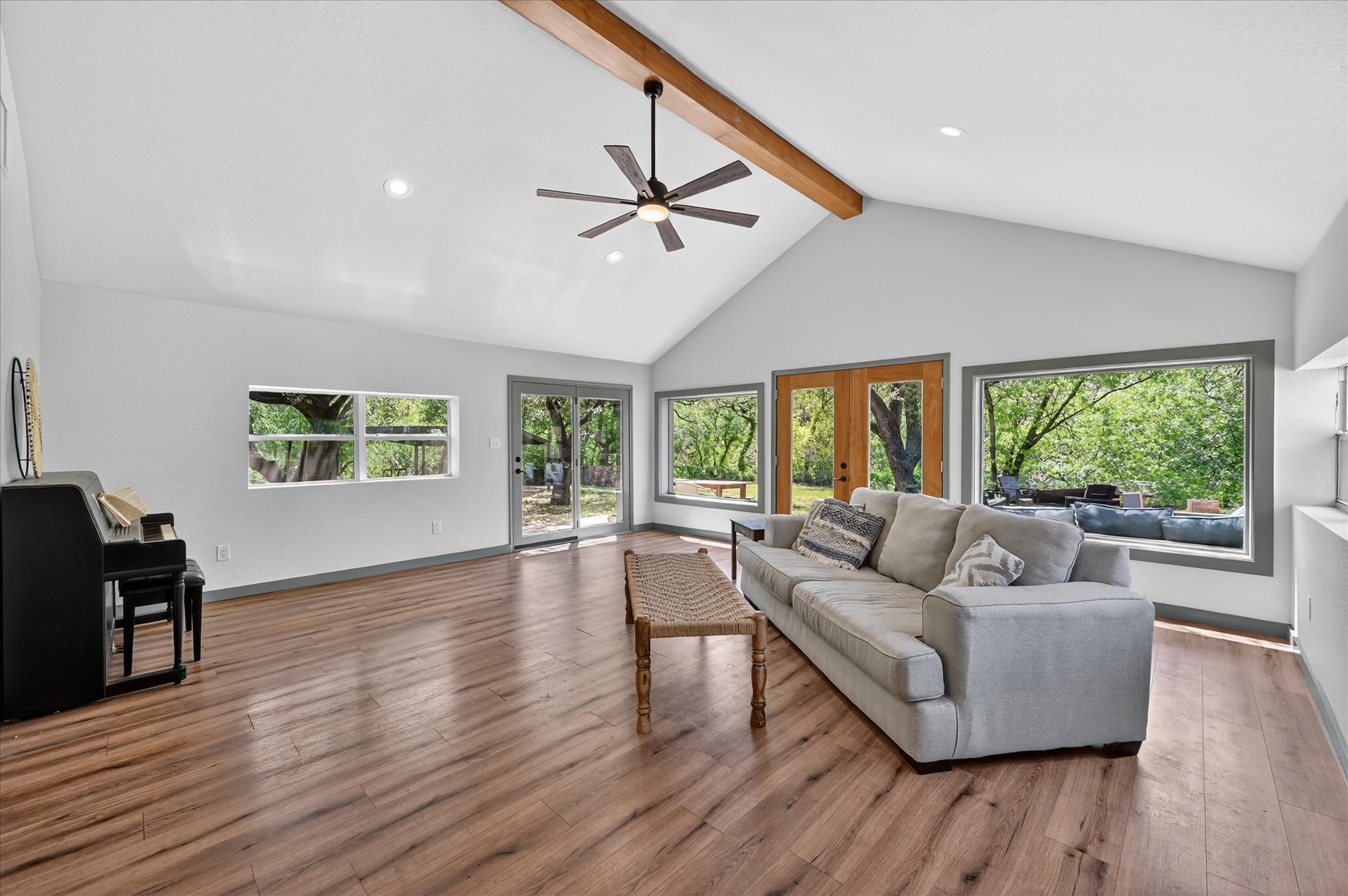 7036 Lotus Trail Lake Worth TX 76135