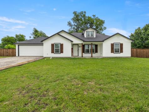 1000 N Oak Street Leonard TX 75452