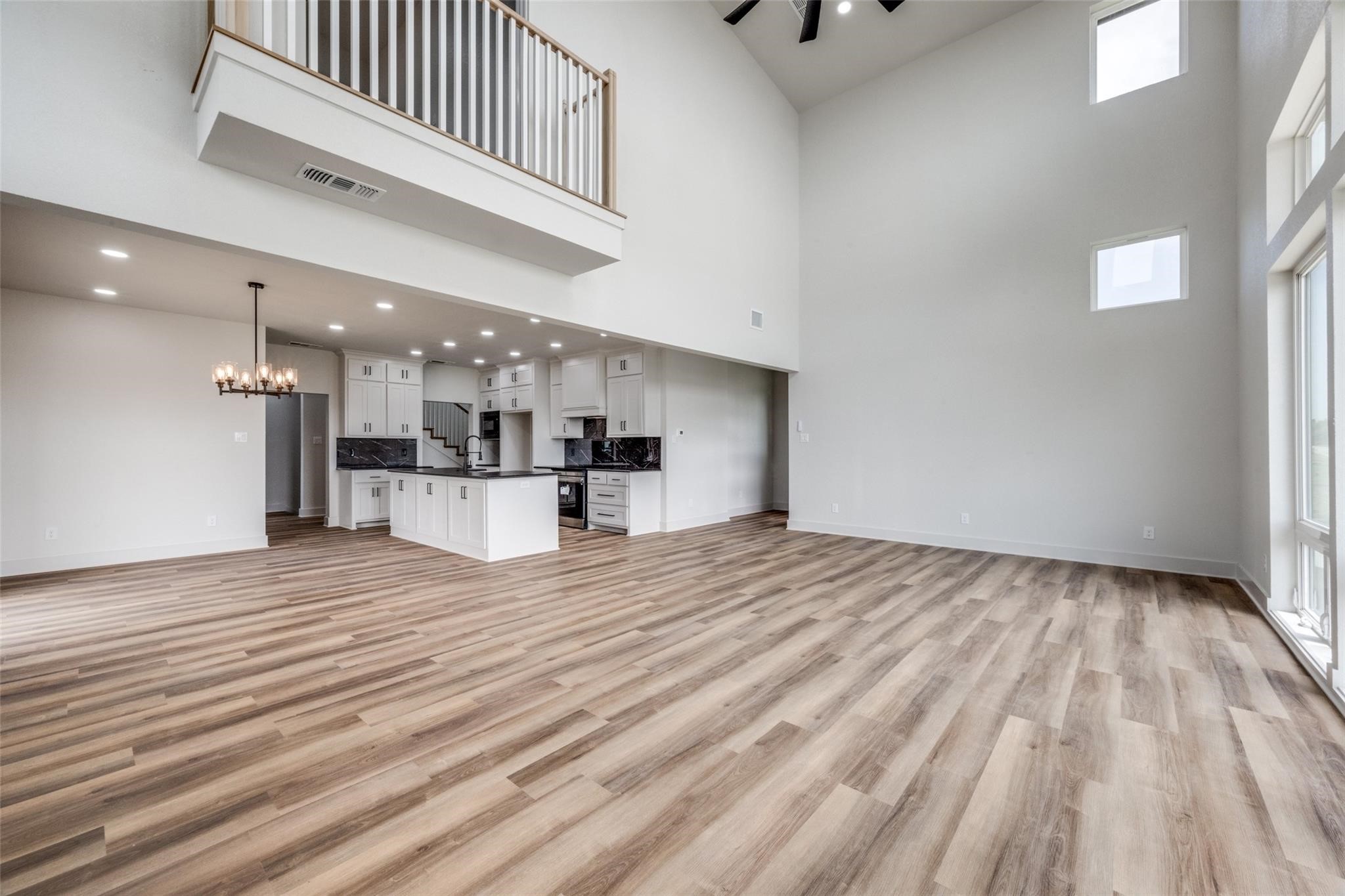 614 Twin Hills Road Lake Bridgeport TX 76426