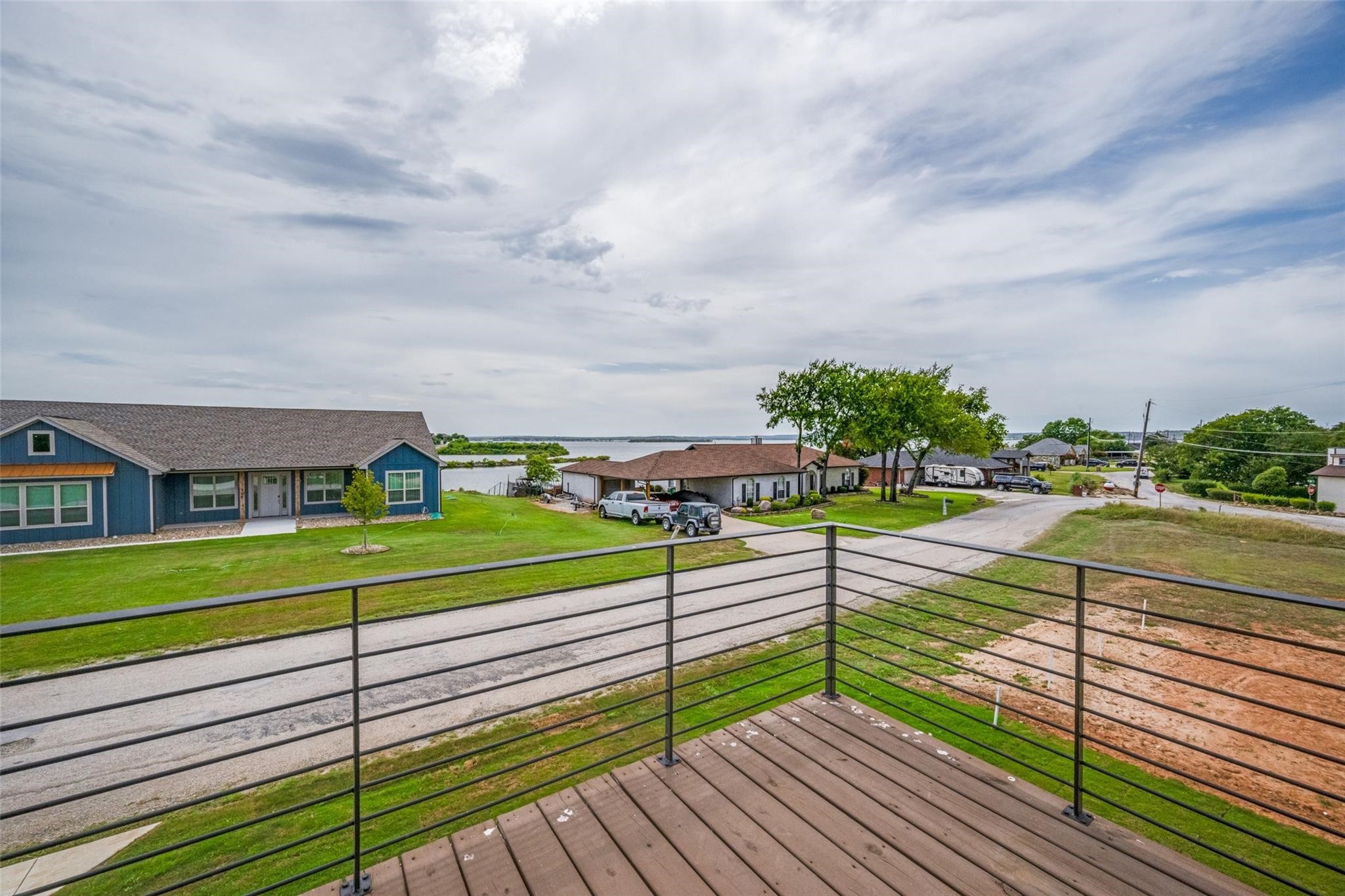 614 Twin Hills Road Lake Bridgeport TX 76426