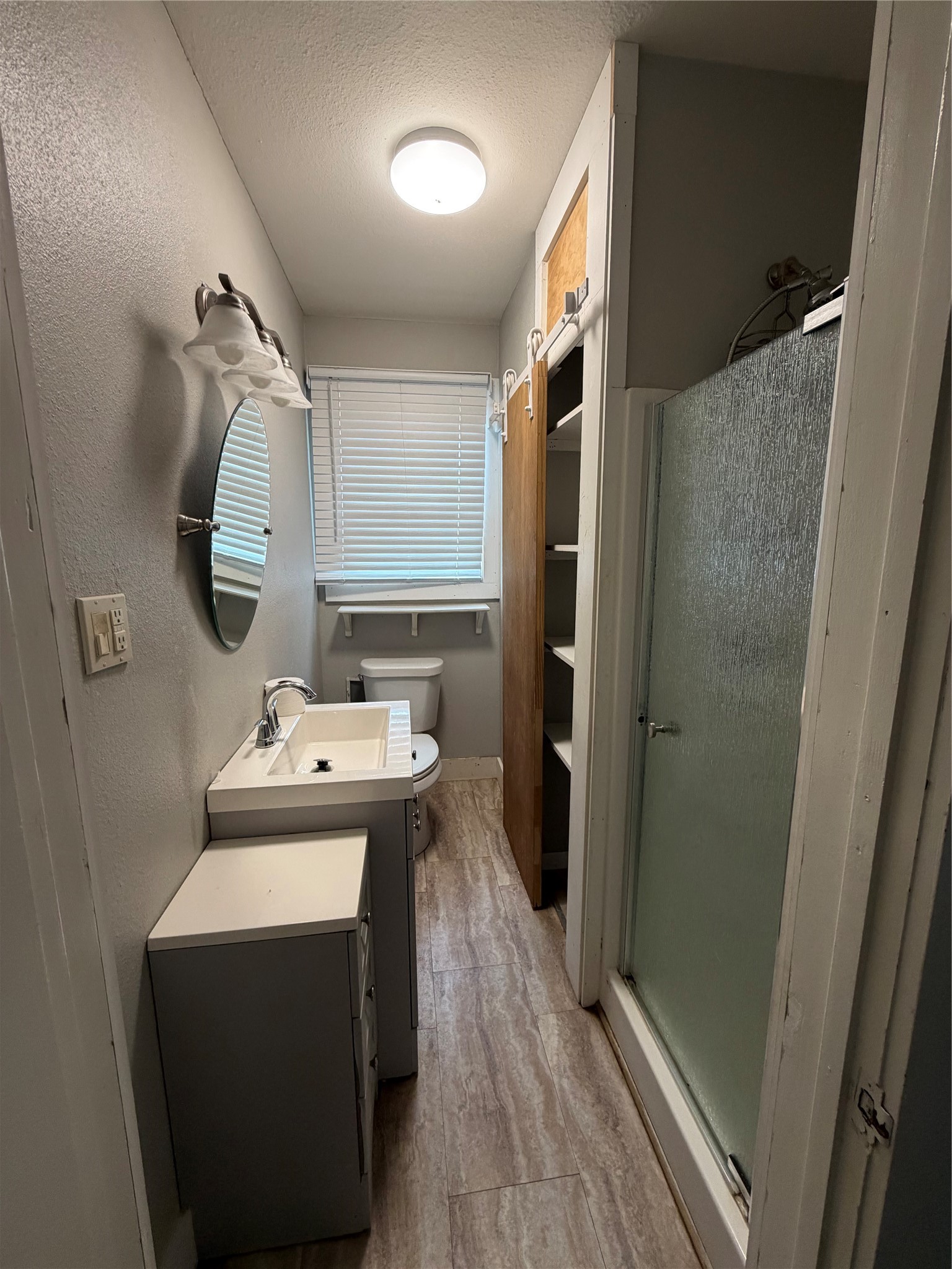 1400 W Chestnut Denison TX 75021