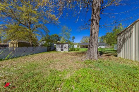 1120 Pine Street Waskom TX 75692