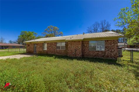 1120 Pine Street Waskom TX 75692