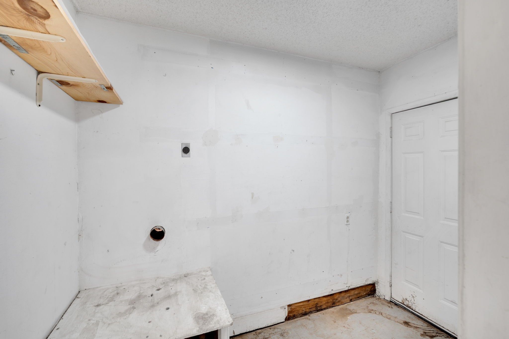 101 E Miller Street Burleson TX 76028