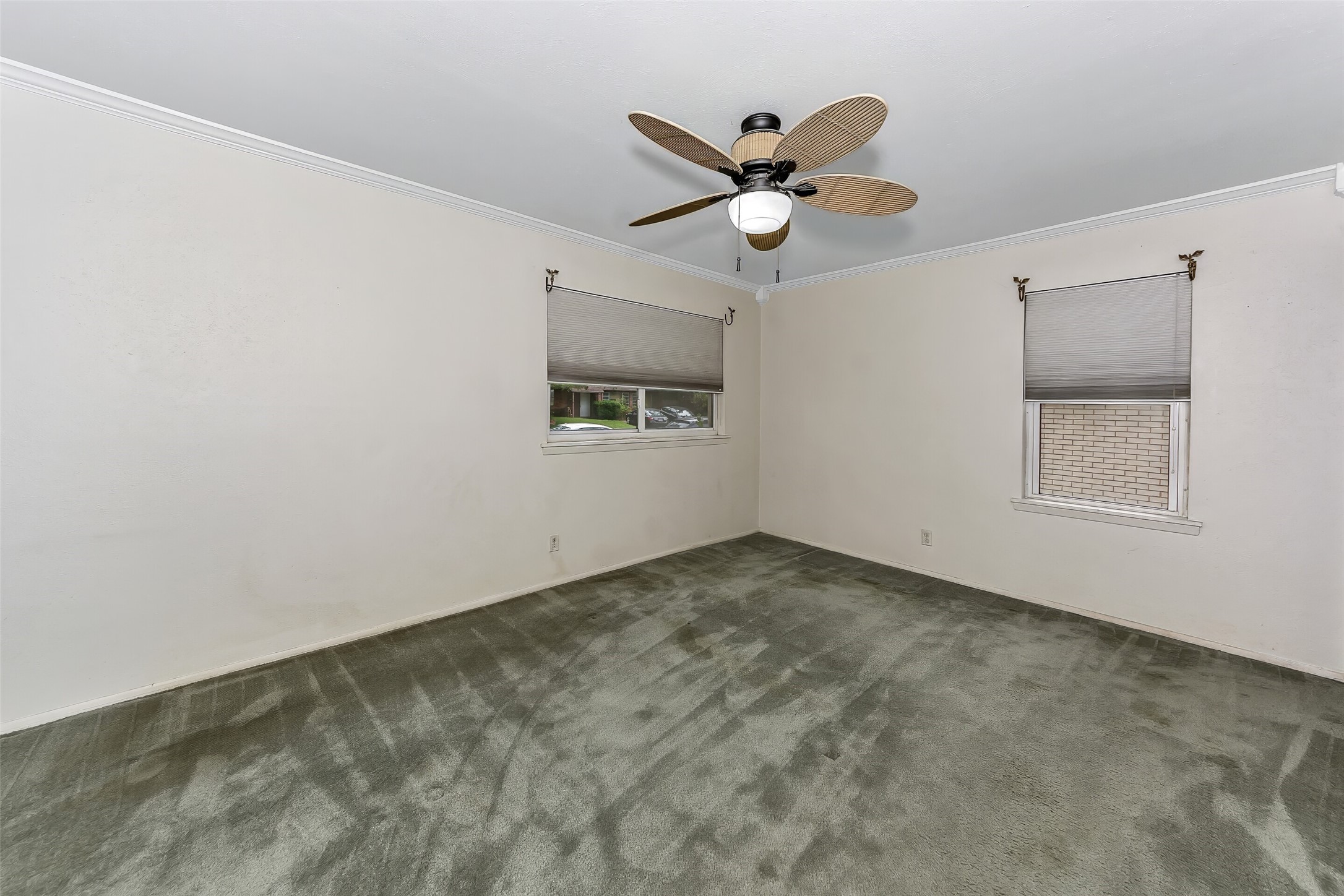 1916 Valley Lane Arlington TX 76013
