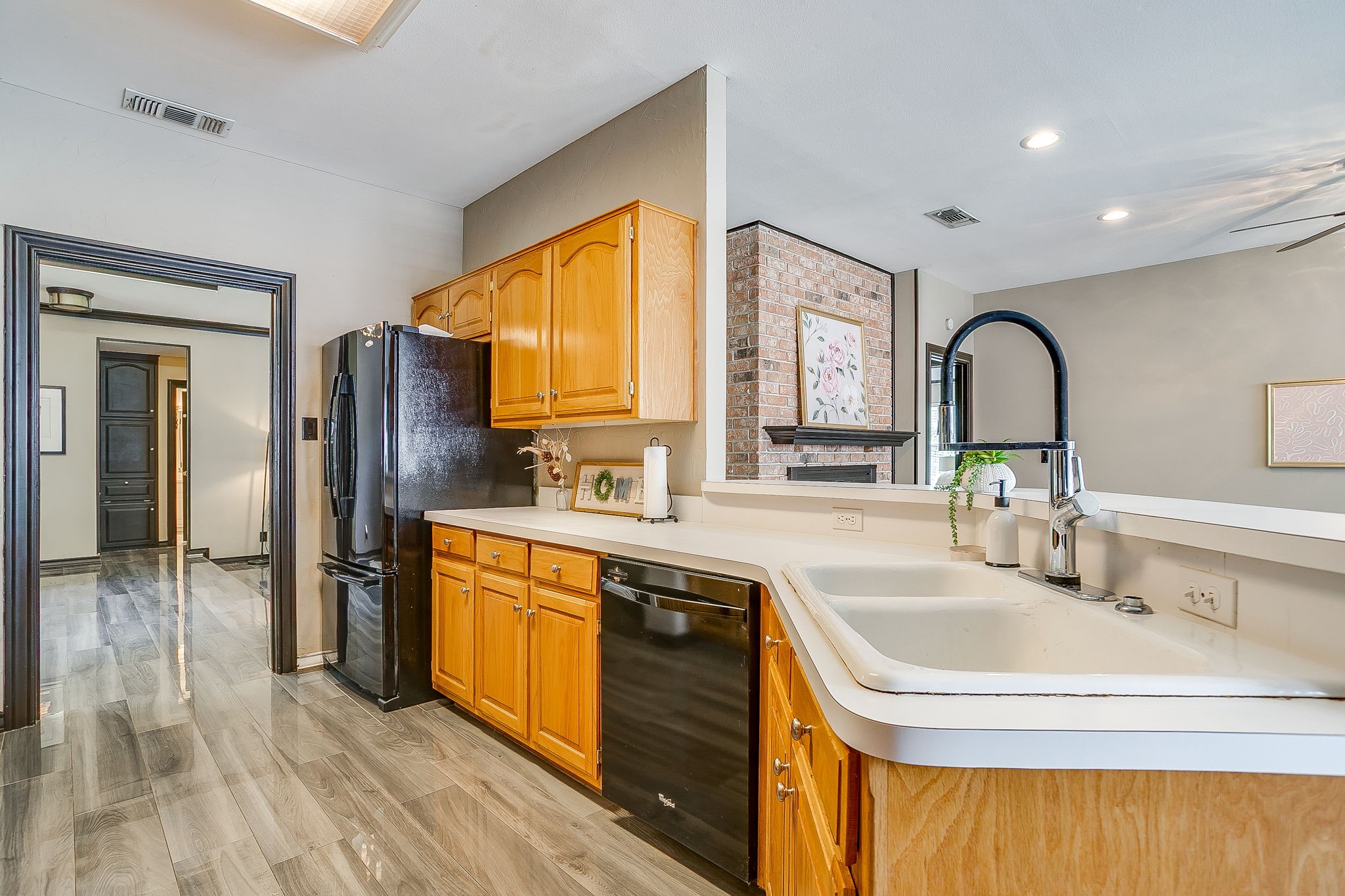 9928 Wandering Way Street Benbrook TX 76126