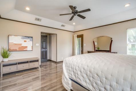 9928 Wandering Way Street Benbrook TX 76126