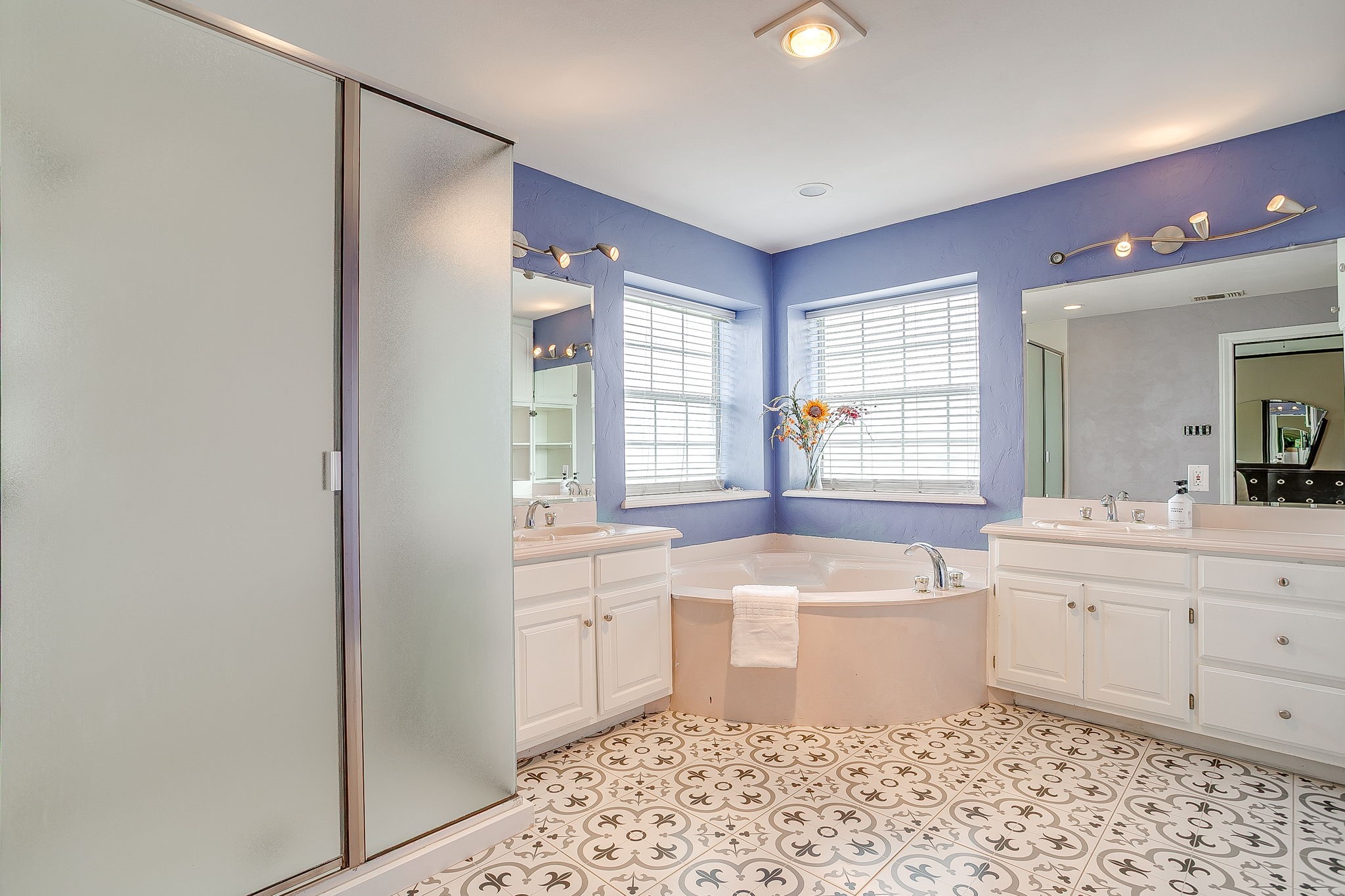 9928 Wandering Way Street Benbrook TX 76126