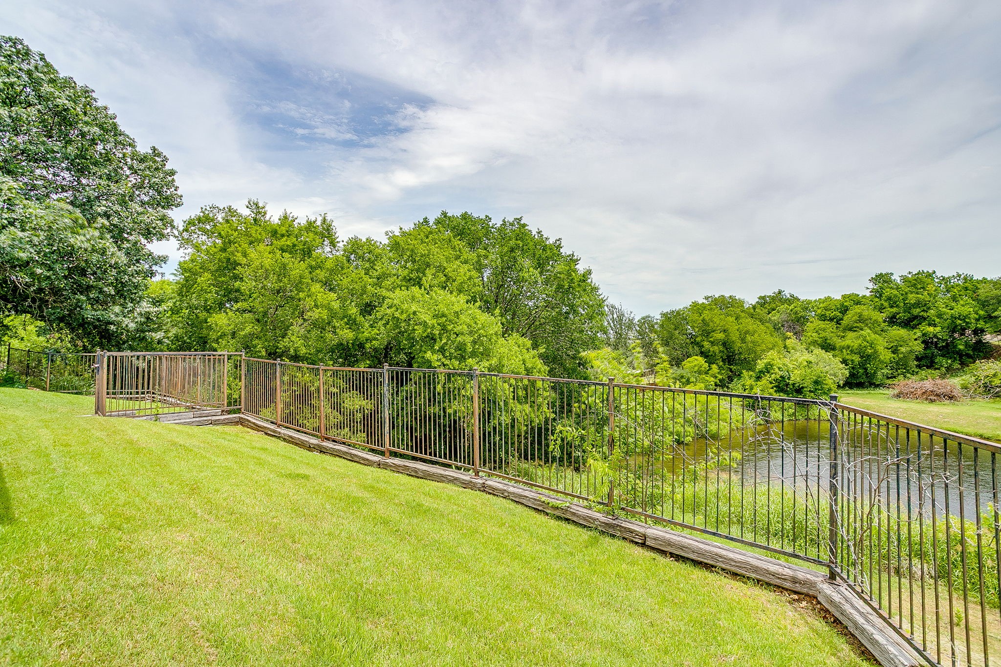 9928 Wandering Way Street Benbrook TX 76126