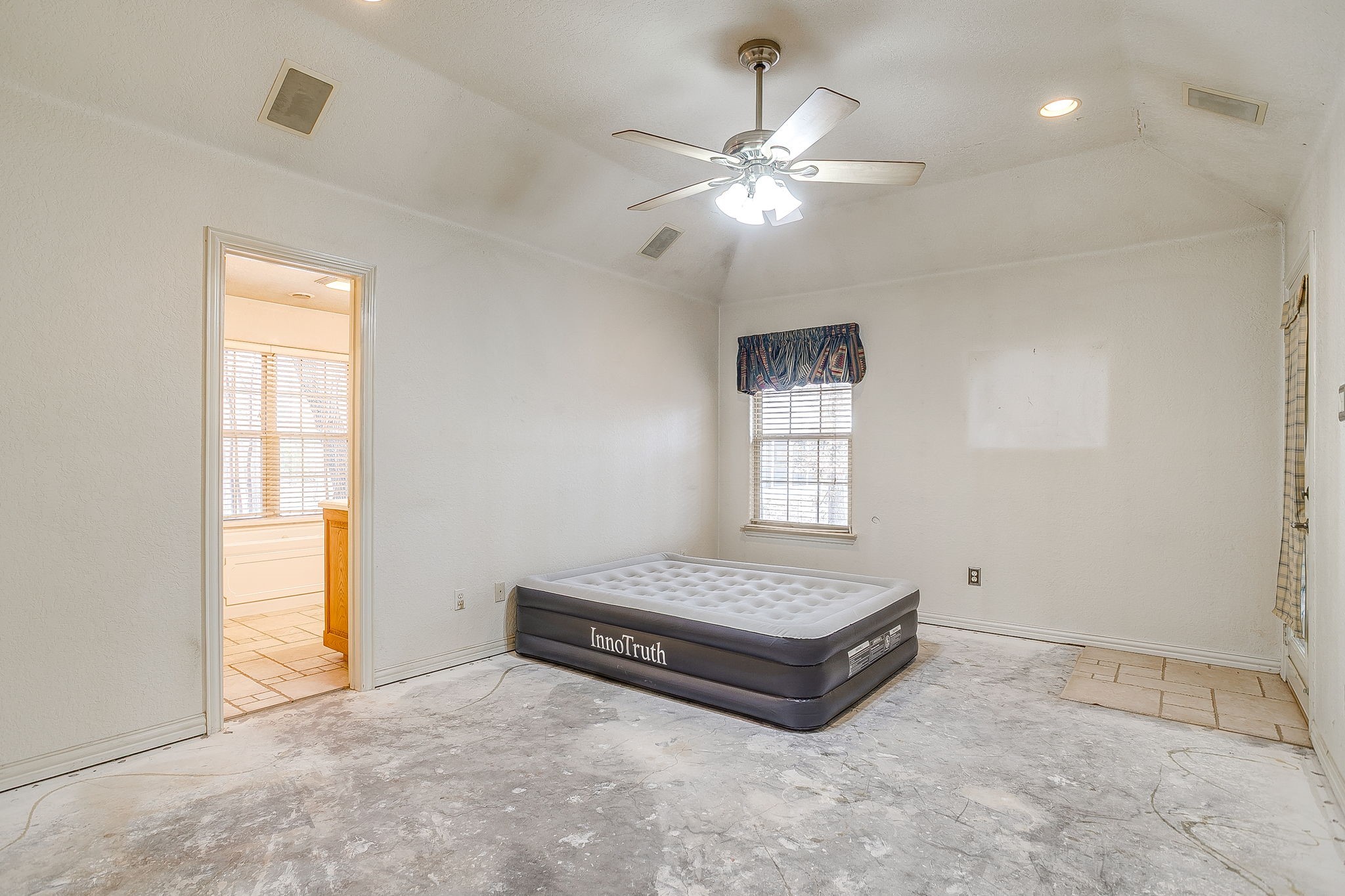 2780 Pear Orchard Road Granbury TX 76048