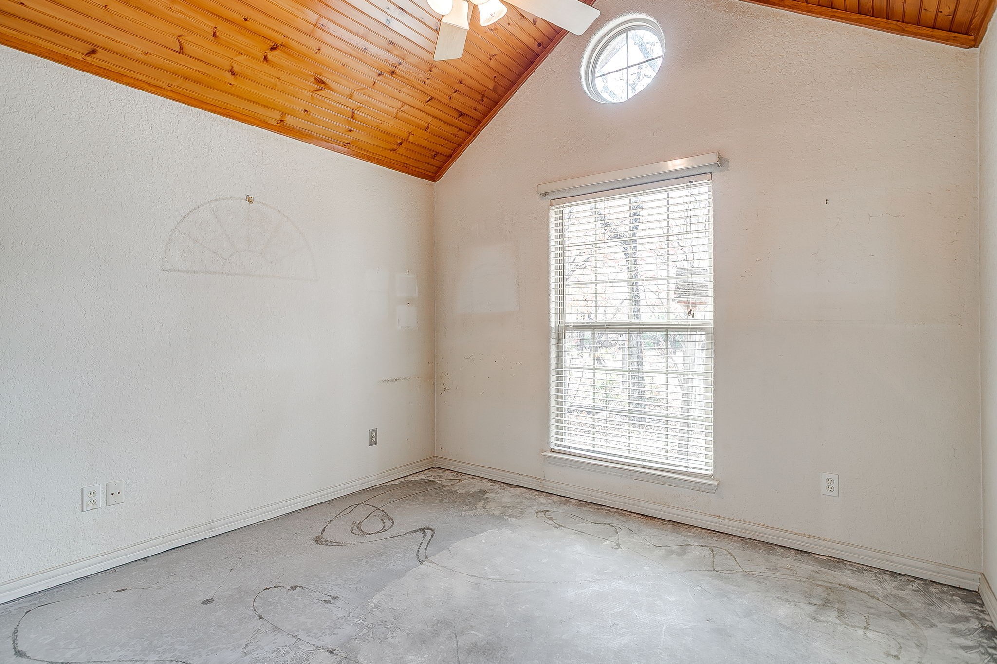 2780 Pear Orchard Road Granbury TX 76048