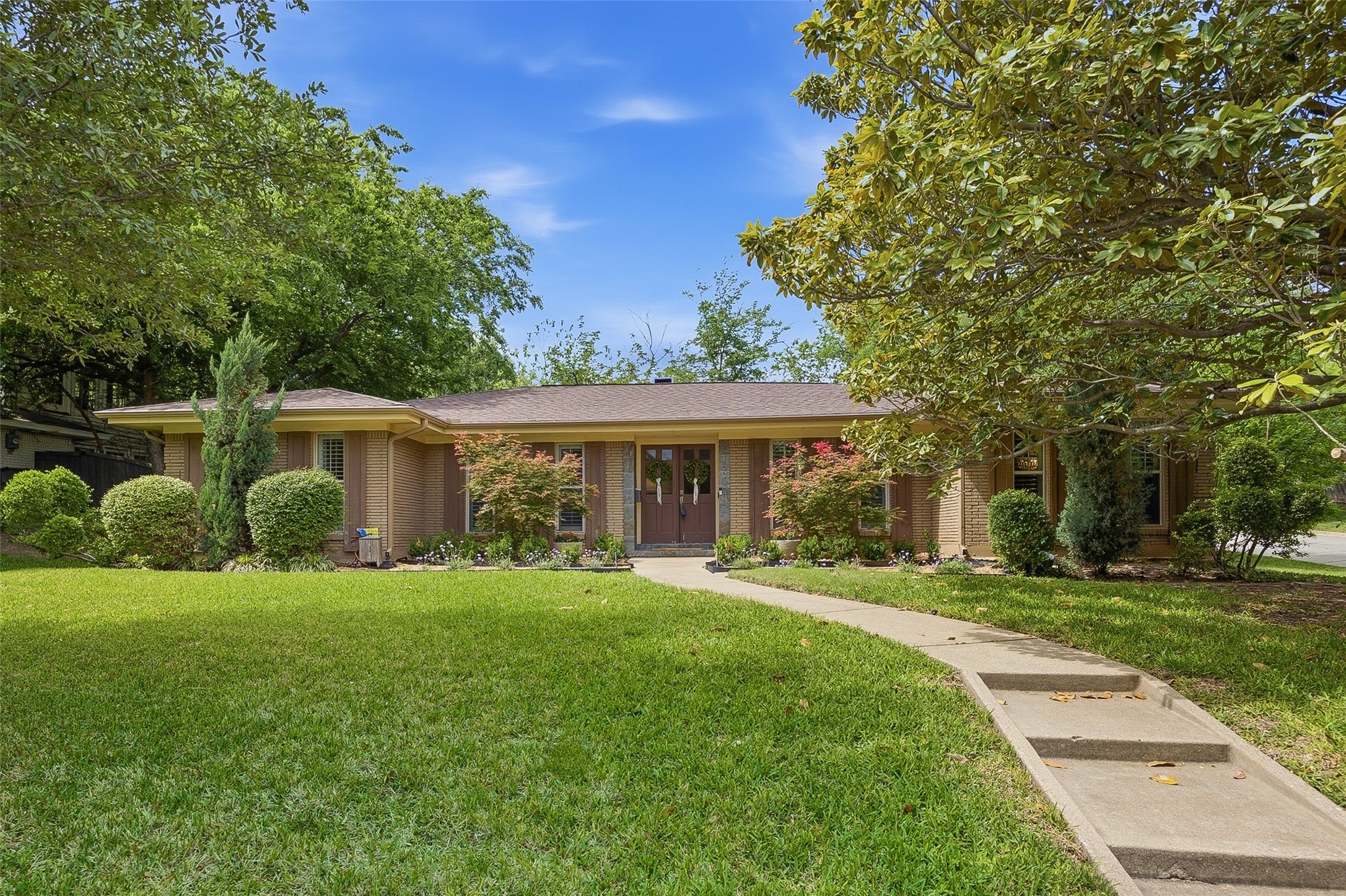 1700 Saxony Road Fort Worth TX 76116