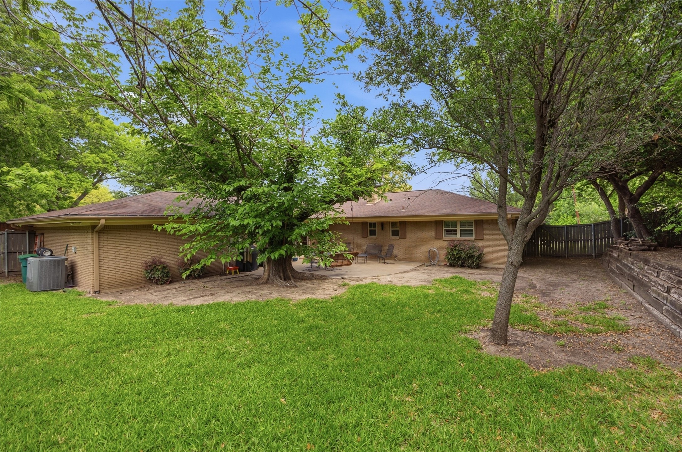 1700 Saxony Road Fort Worth TX 76116