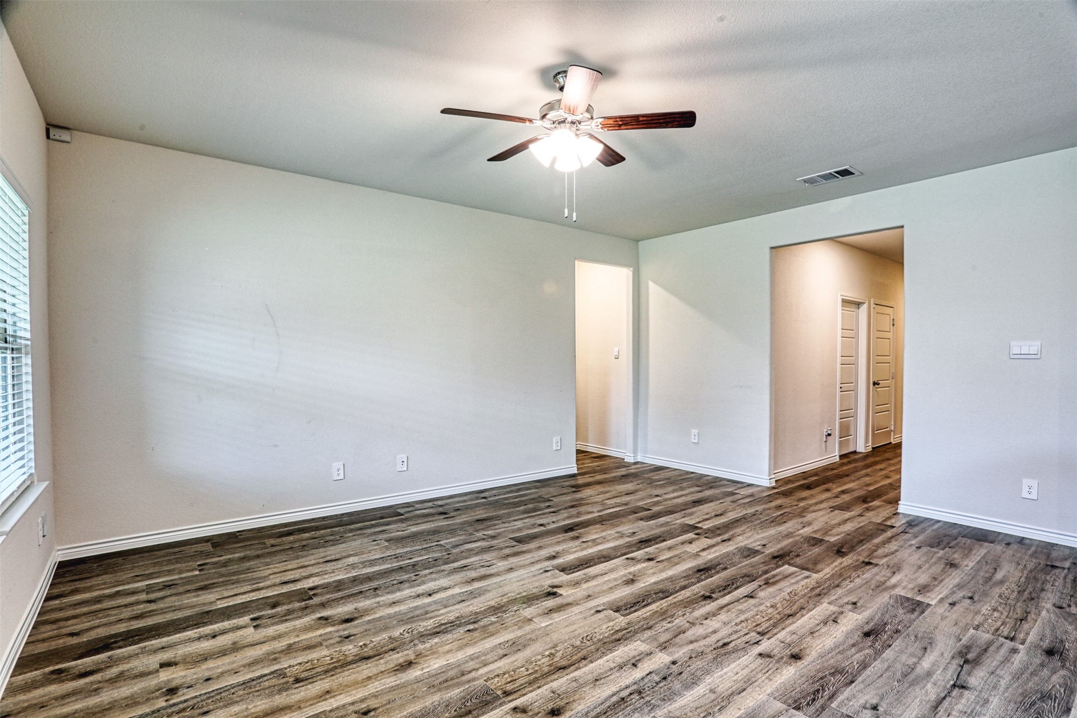 9813 Daisy Mae Lane Aubrey TX 76227