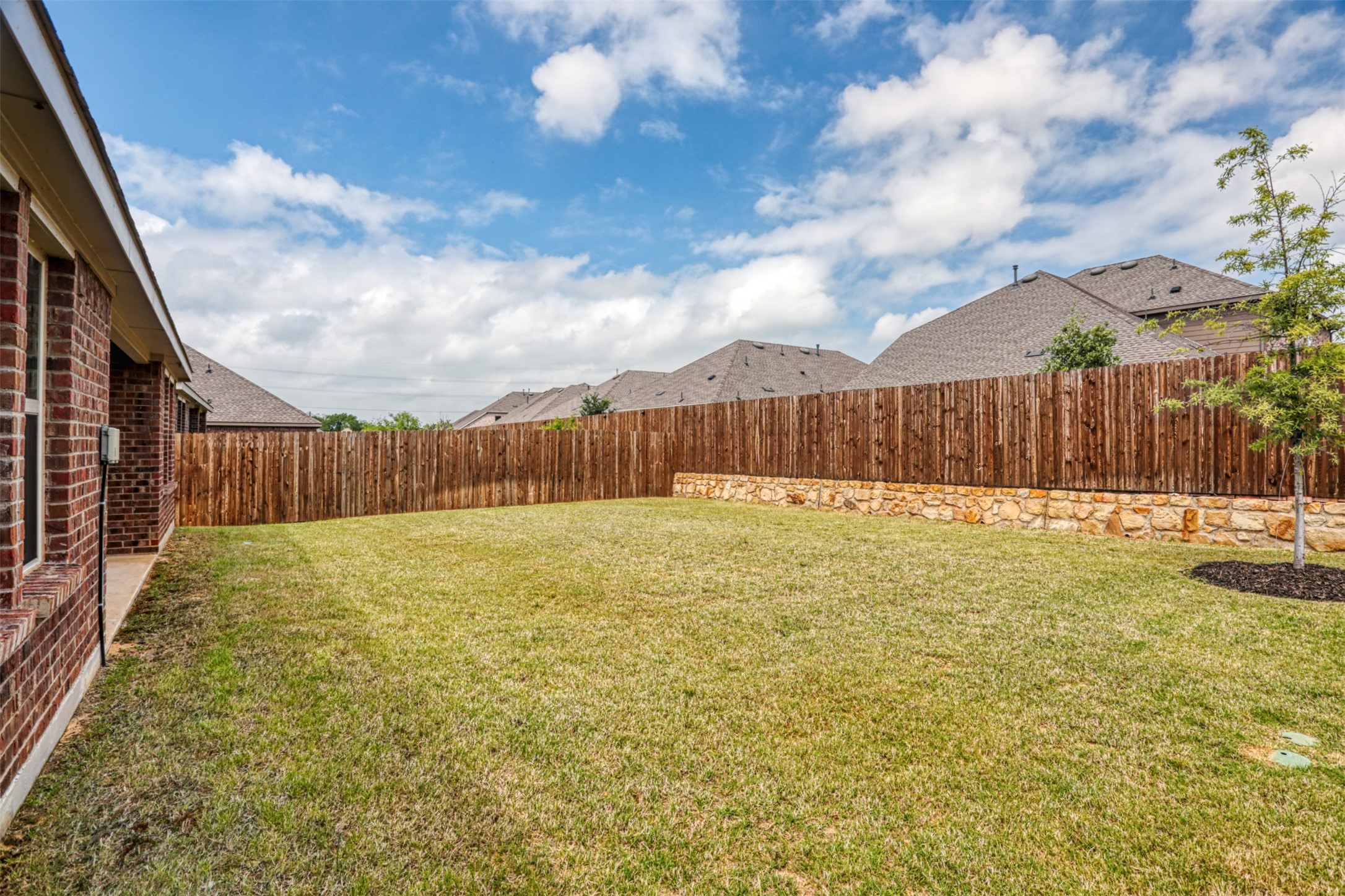 9813 Daisy Mae Lane Aubrey TX 76227